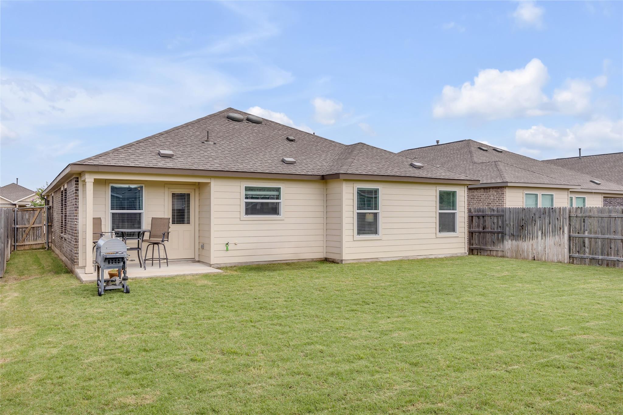 104 Claiborne Wright Way, Bastrop, TX 78602