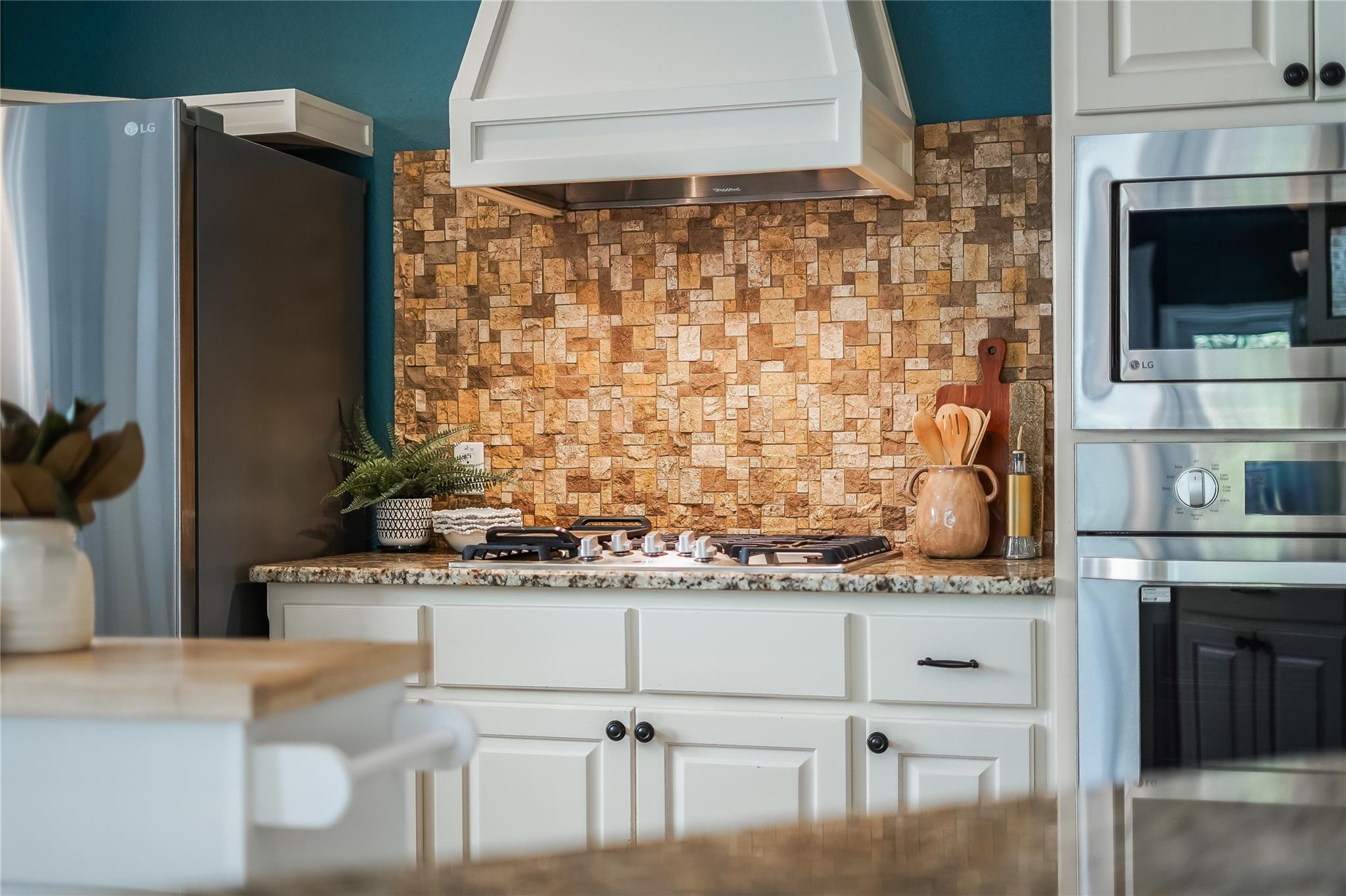 6101 Salcon Cliff Dr, Austin, TX 78749