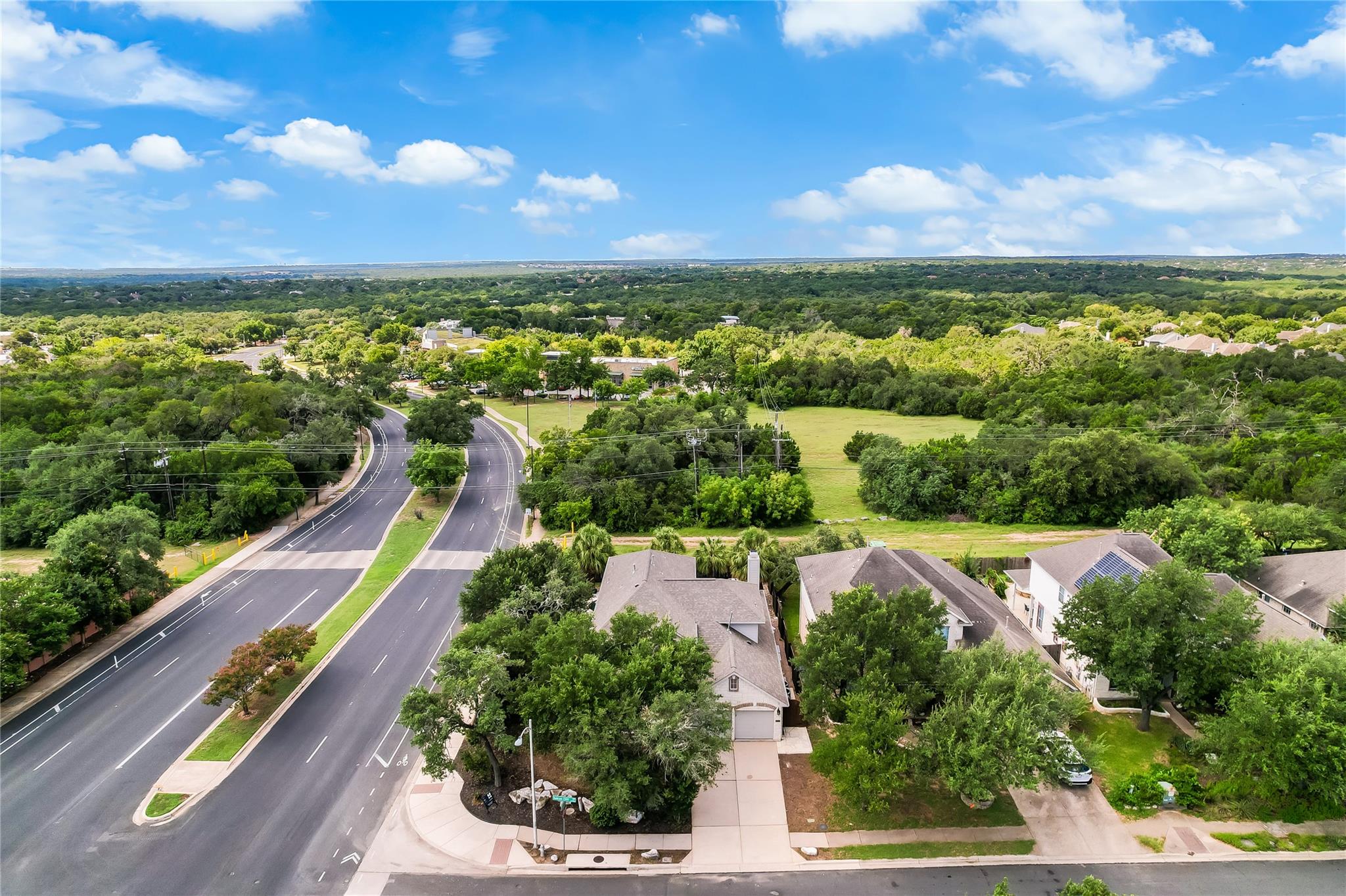 6101 Salcon Cliff Dr, Austin, TX 78749