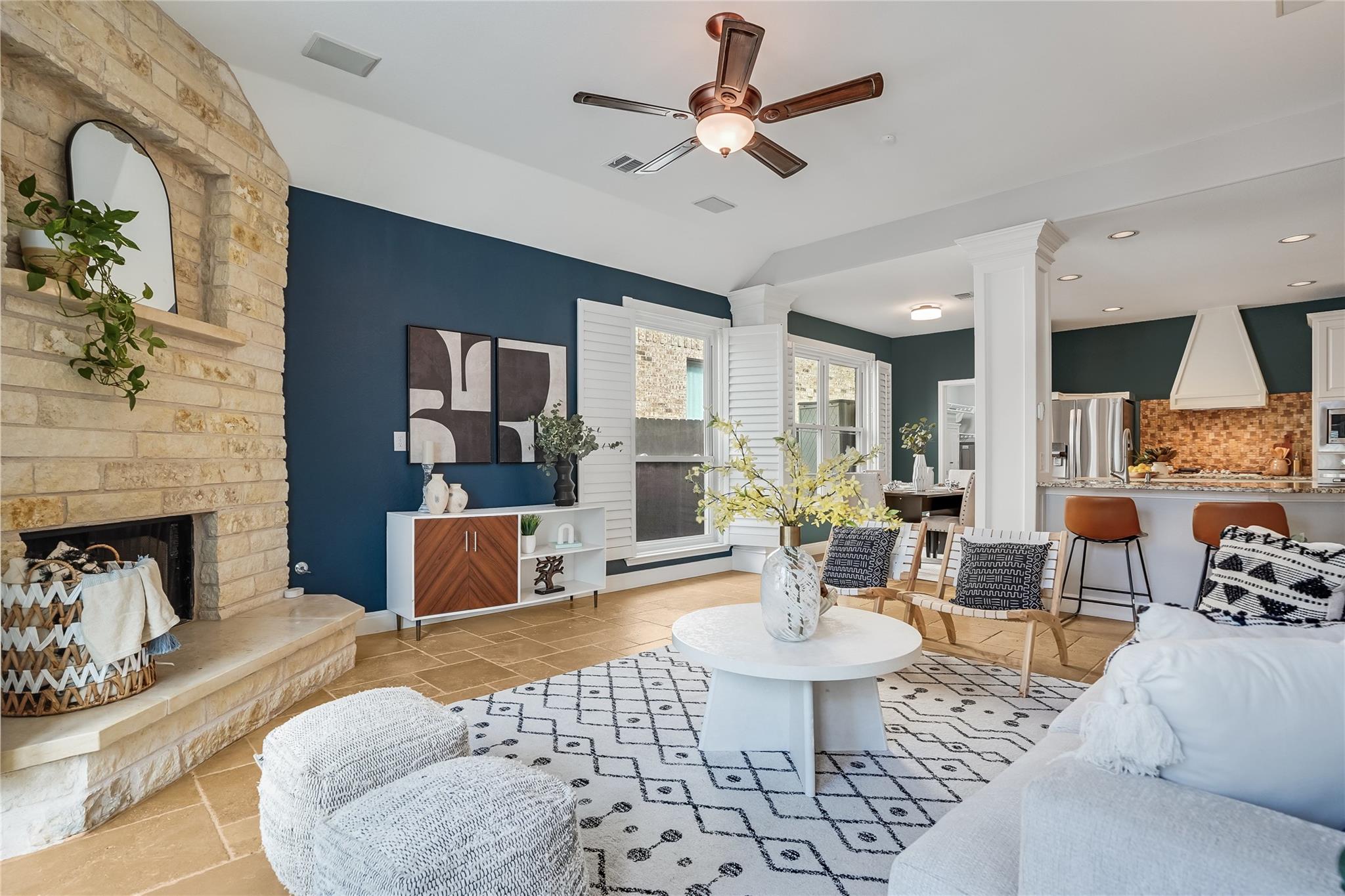 6101 Salcon Cliff Dr, Austin, TX 78749