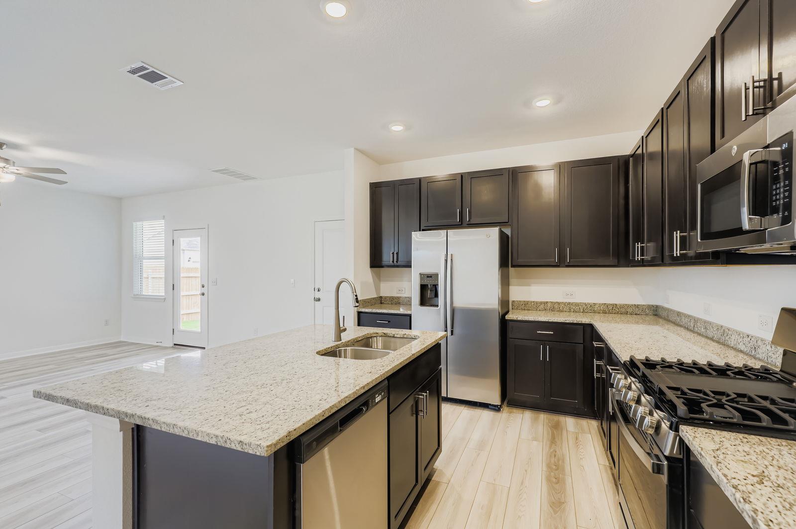 13908 Edna Maxine Walk, Del Valle, TX 78617