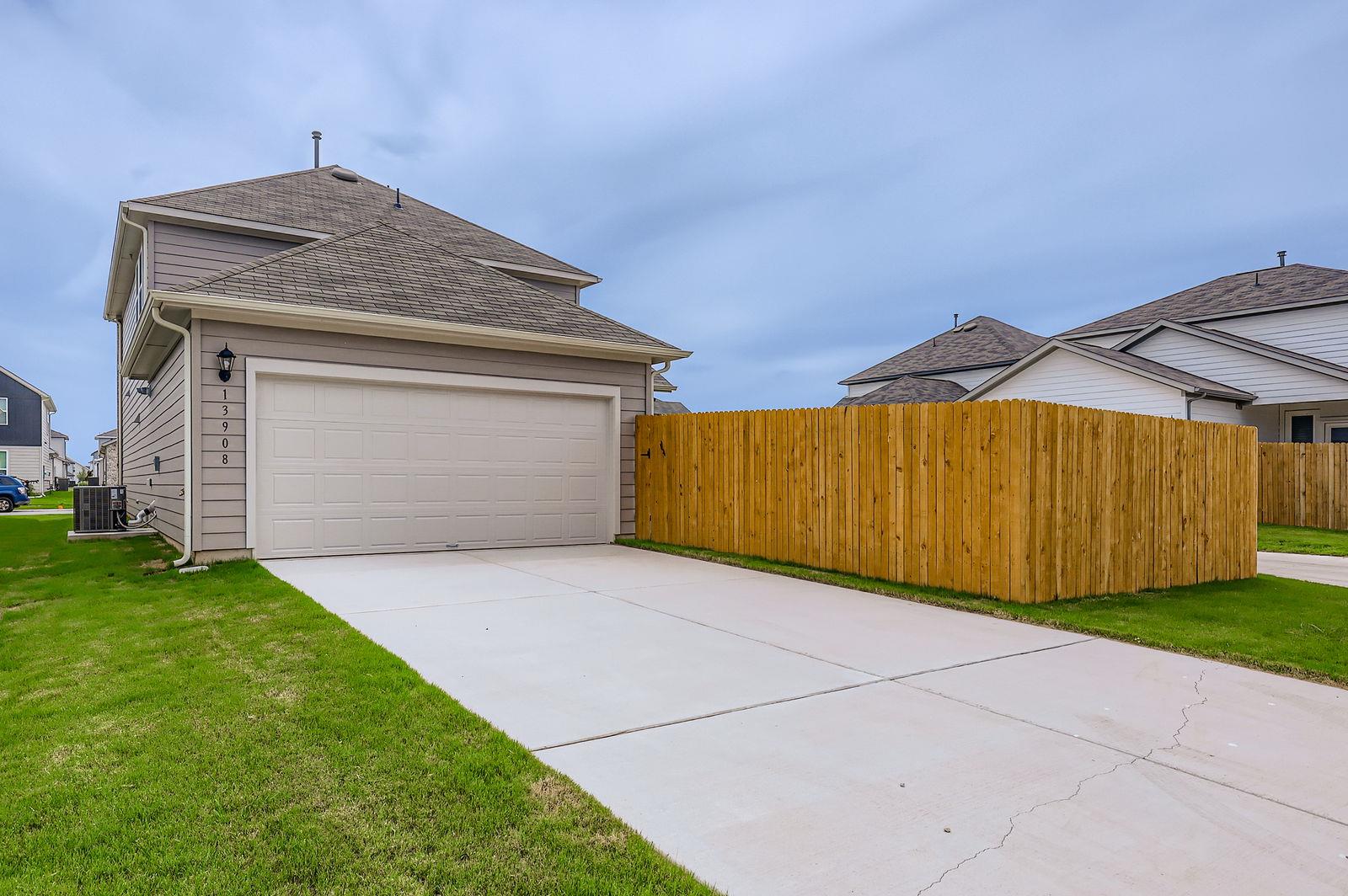 13908 Edna Maxine Walk, Del Valle, TX 78617