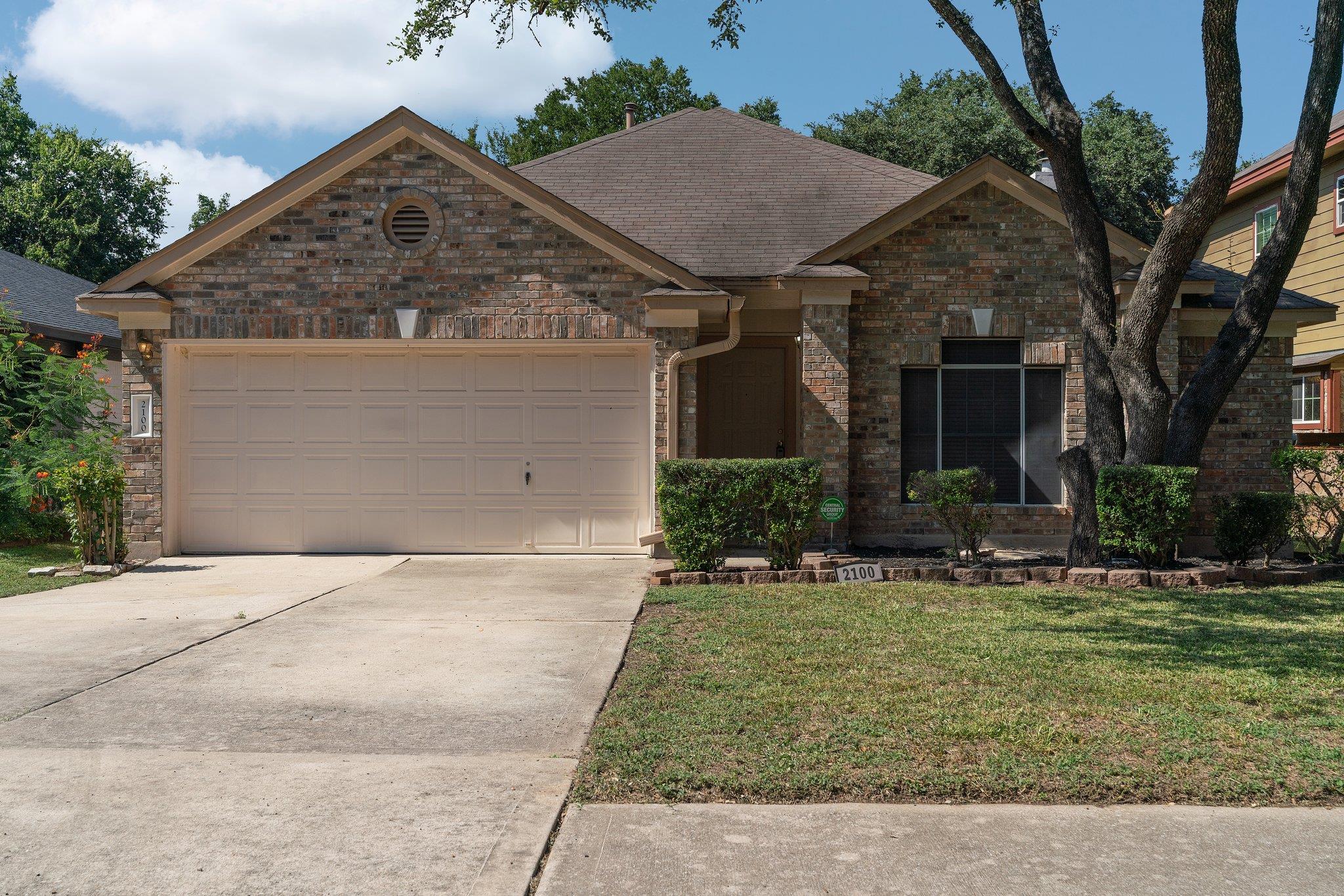 2100 Desco Dr, Austin, TX 78748