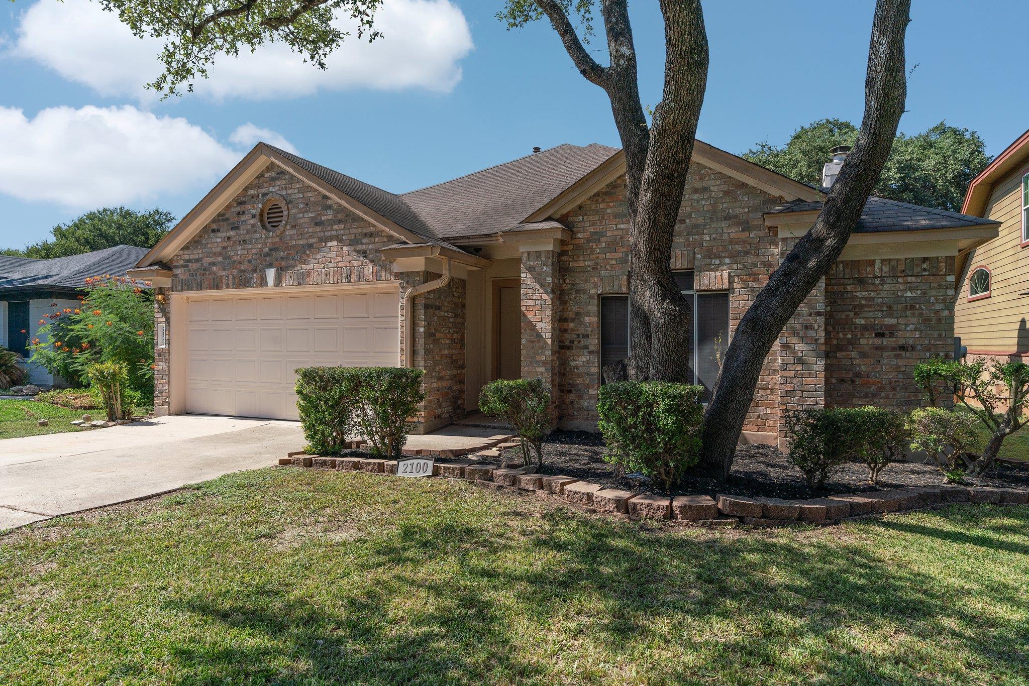 2100 Desco Dr, Austin, TX 78748