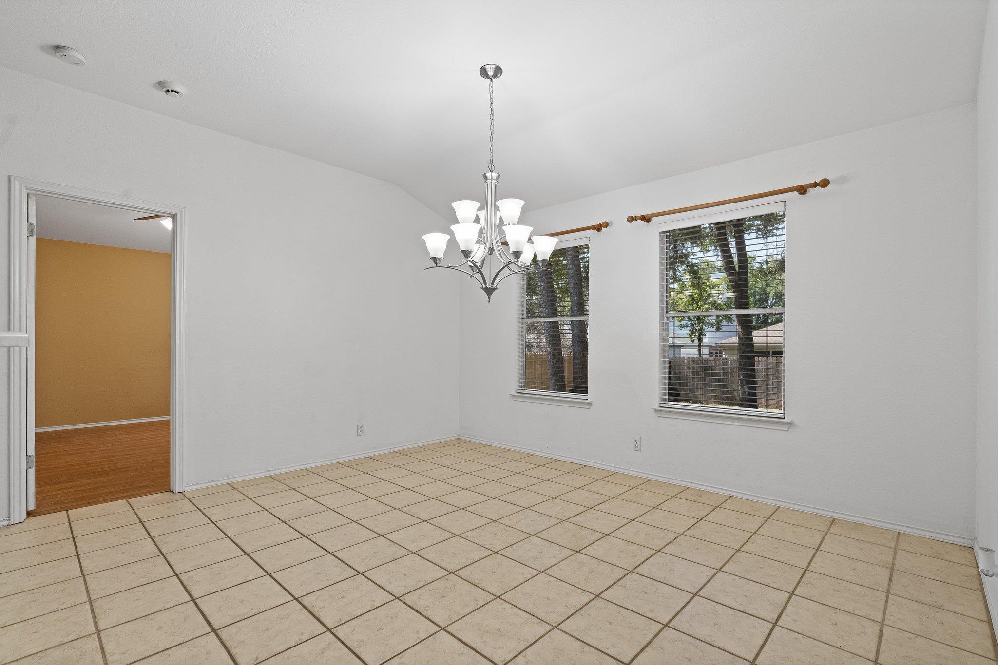 2100 Desco Dr, Austin, TX 78748