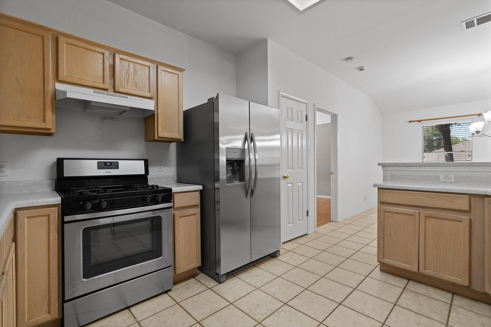 2100 Desco Dr, Austin, TX 78748