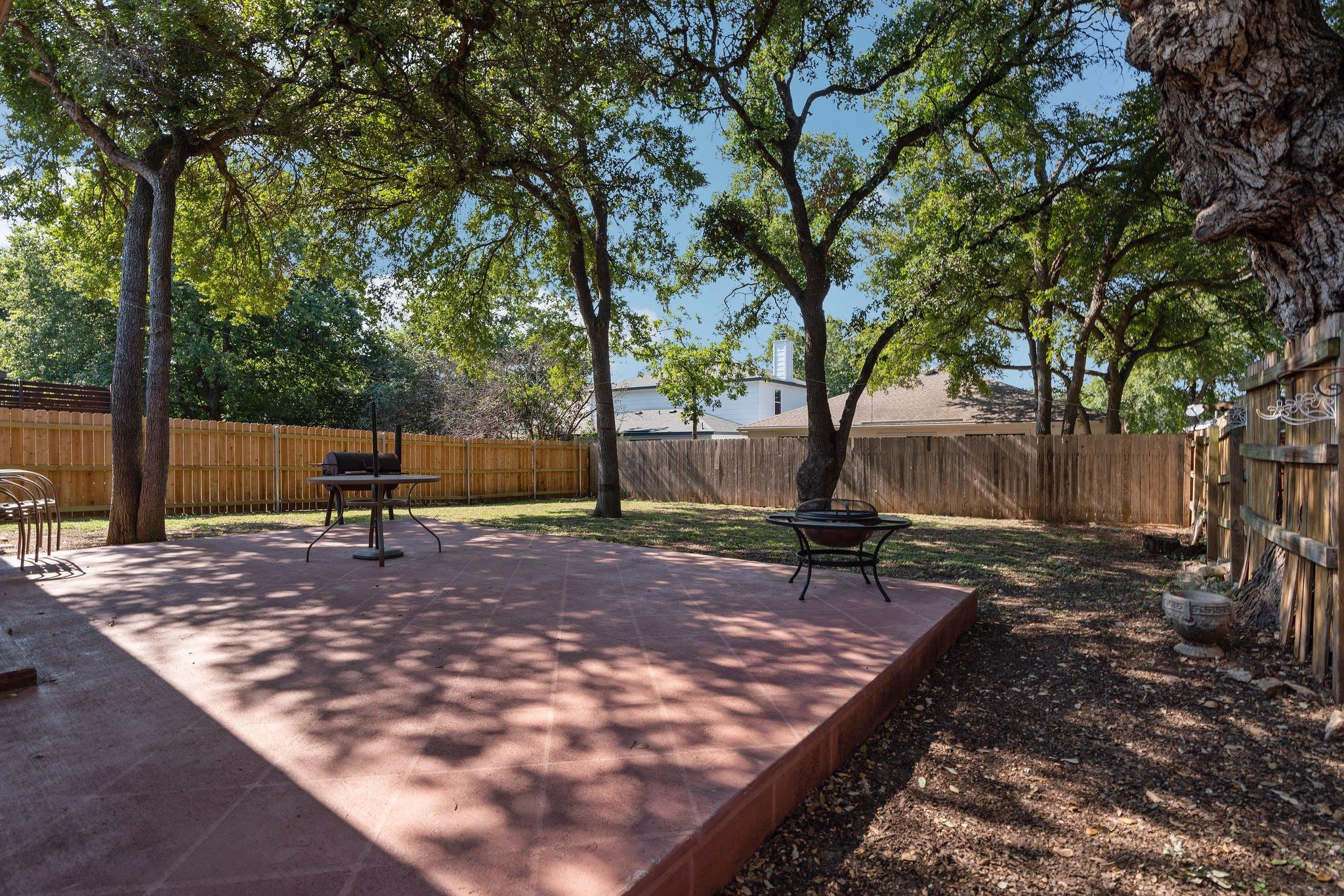 2100 Desco Dr, Austin, TX 78748