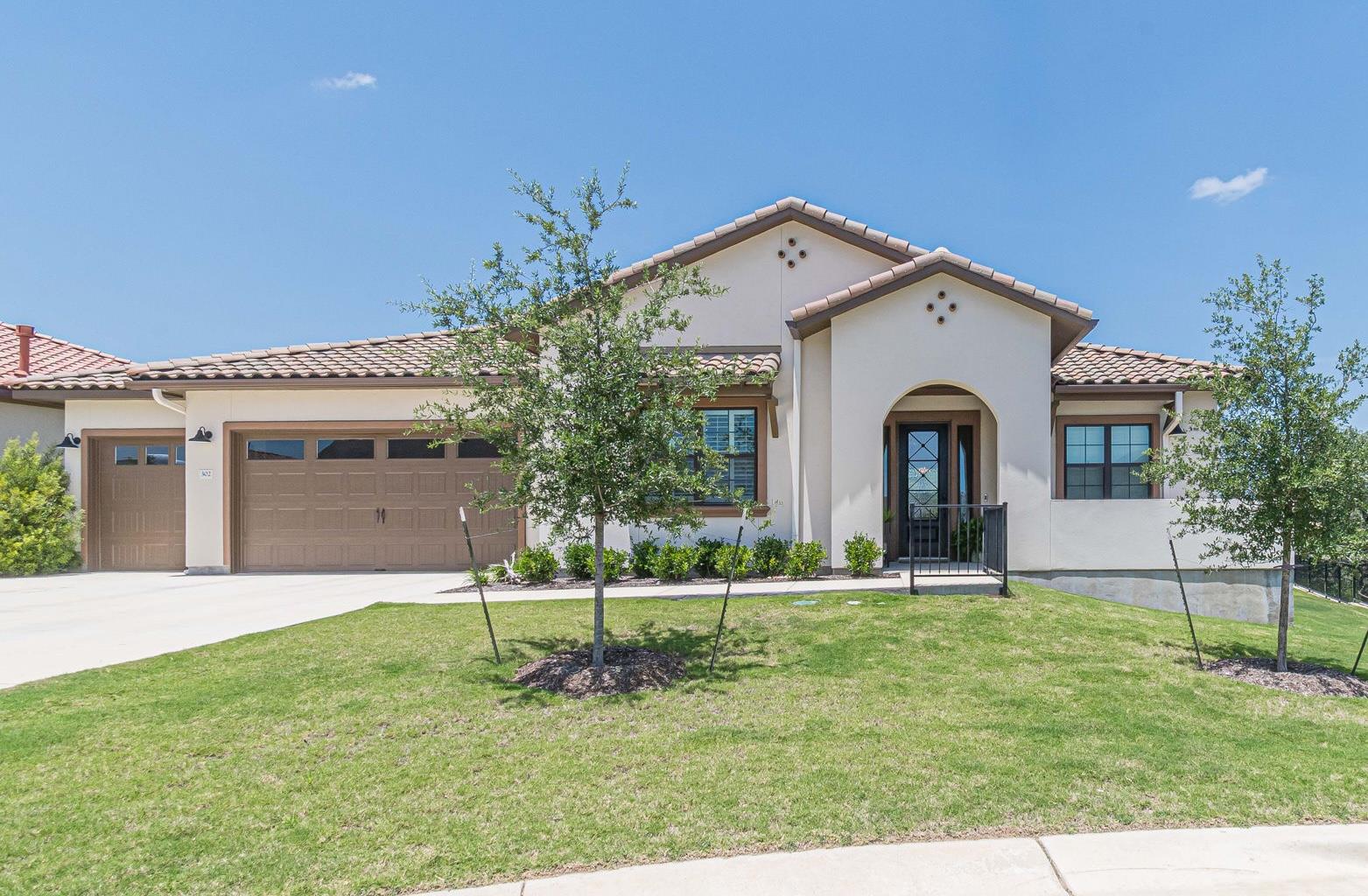 302 Sprinting Peak Dr, San Marcos, TX 78666