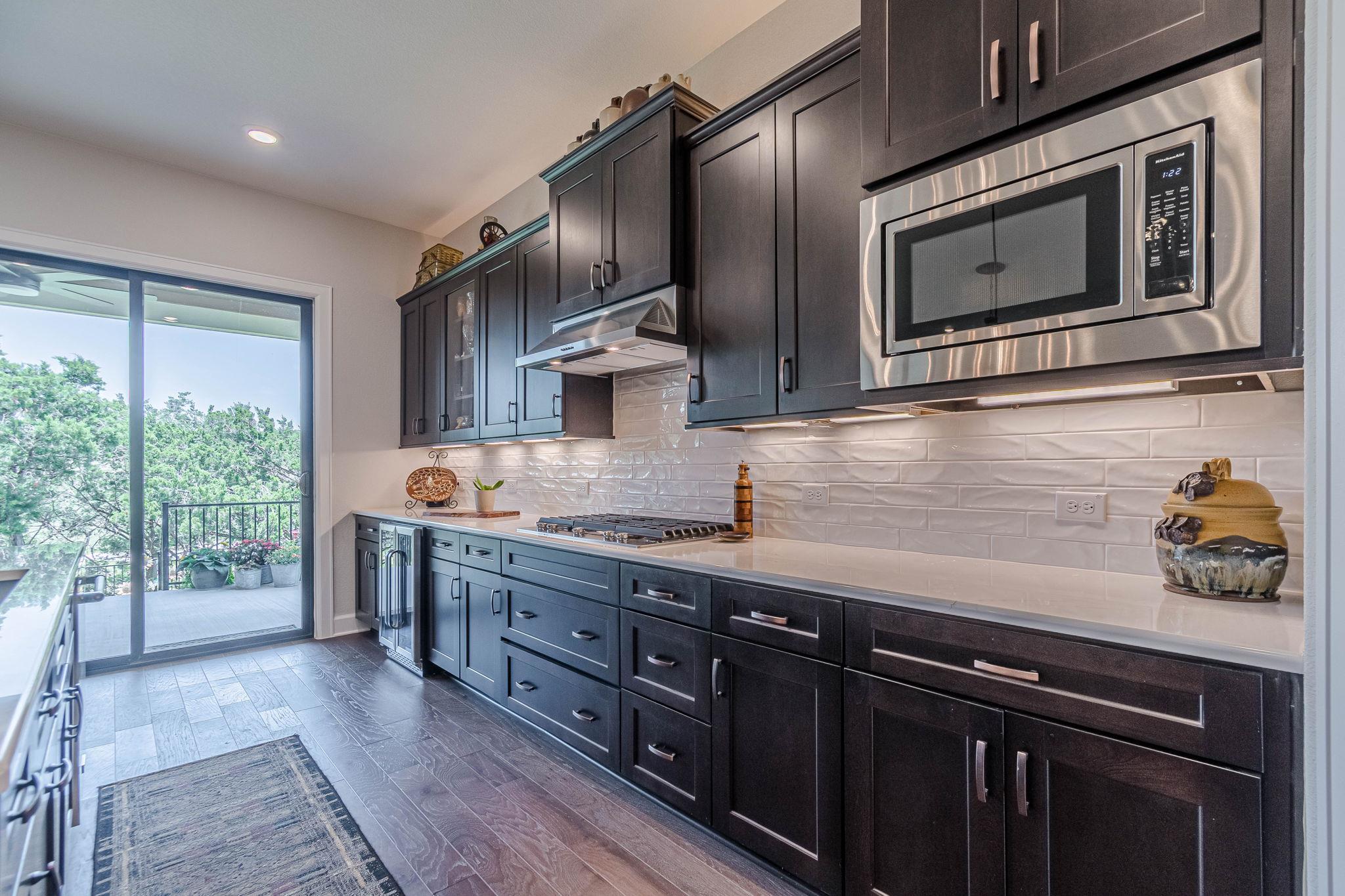 302 Sprinting Peak Dr, San Marcos, TX 78666