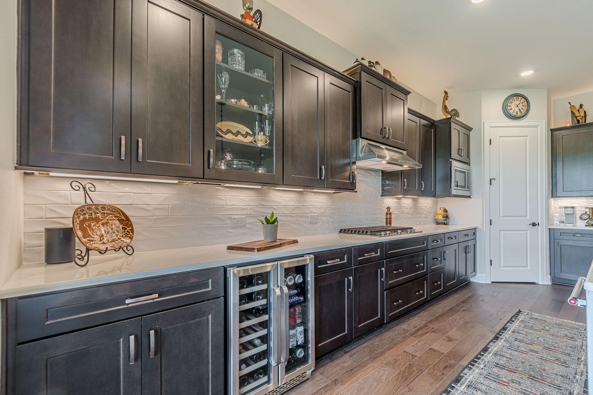 302 Sprinting Peak Dr, San Marcos, TX 78666