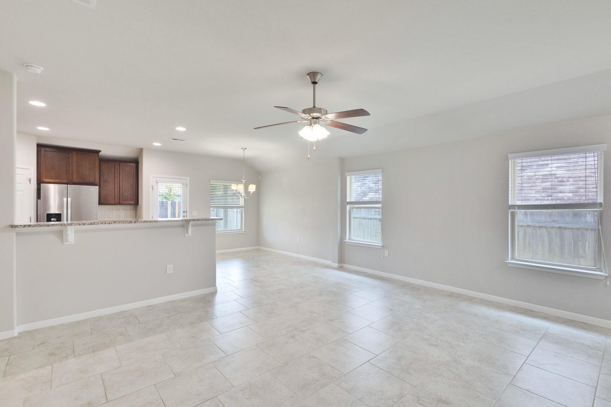 145 Pine Island Ln, Leander, TX 78641