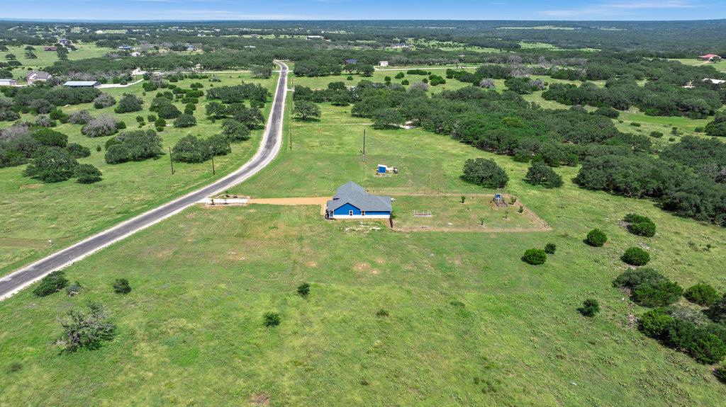 639 Blackbuck Ridge Dr, Lampasas, TX 76550