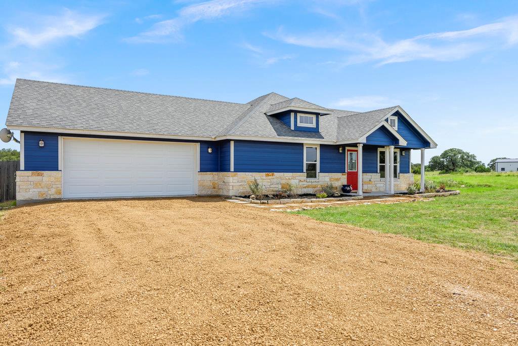 639 Blackbuck Ridge Dr, Lampasas, TX 76550