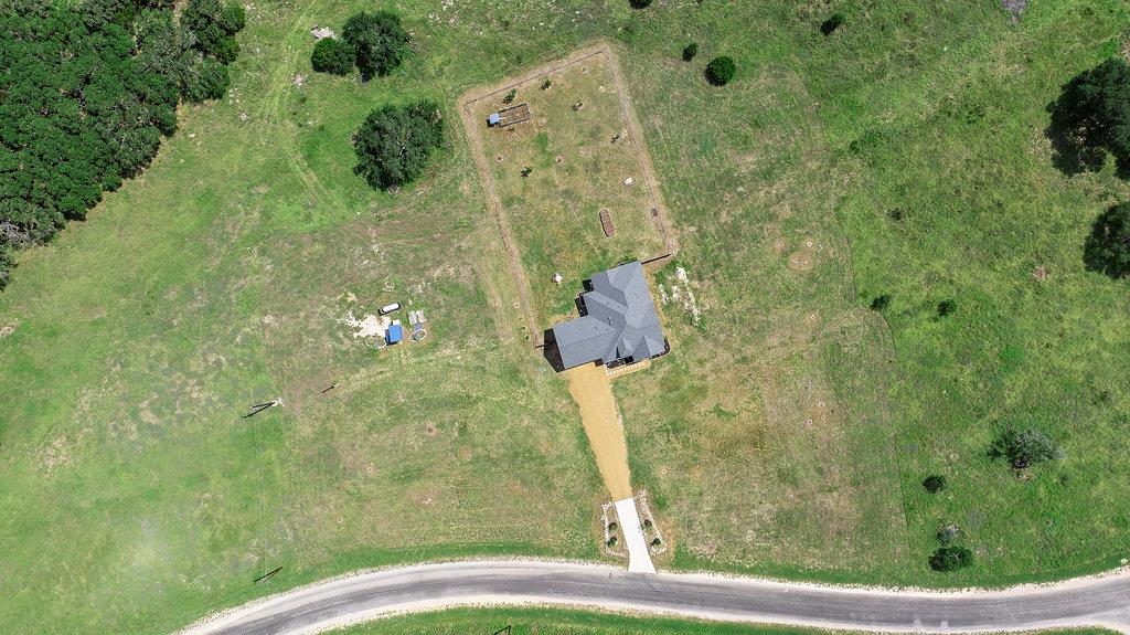 639 Blackbuck Ridge Dr, Lampasas, TX 76550