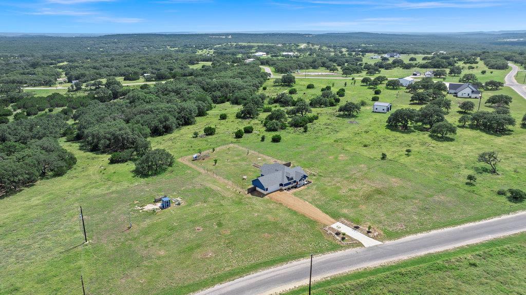 639 Blackbuck Ridge Dr, Lampasas, TX 76550