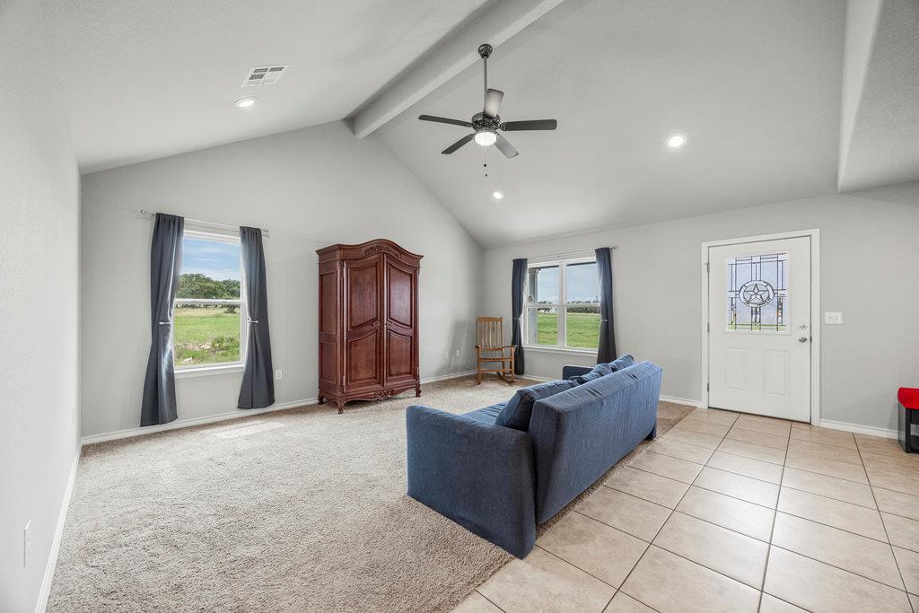 639 Blackbuck Ridge Dr, Lampasas, TX 76550