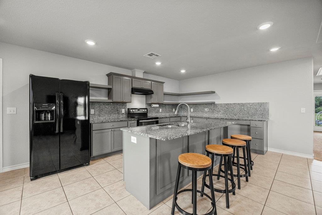 639 Blackbuck Ridge Dr, Lampasas, TX 76550