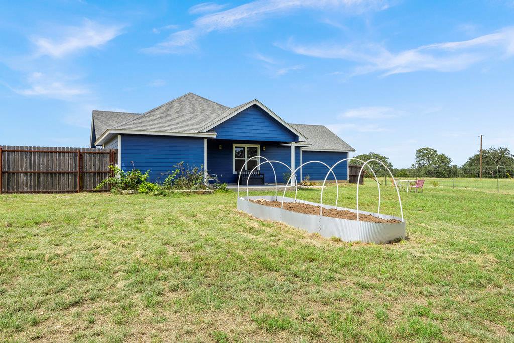 639 Blackbuck Ridge Dr, Lampasas, TX 76550