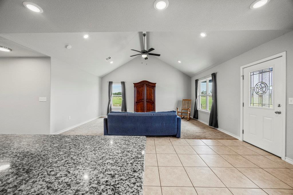 639 Blackbuck Ridge Dr, Lampasas, TX 76550