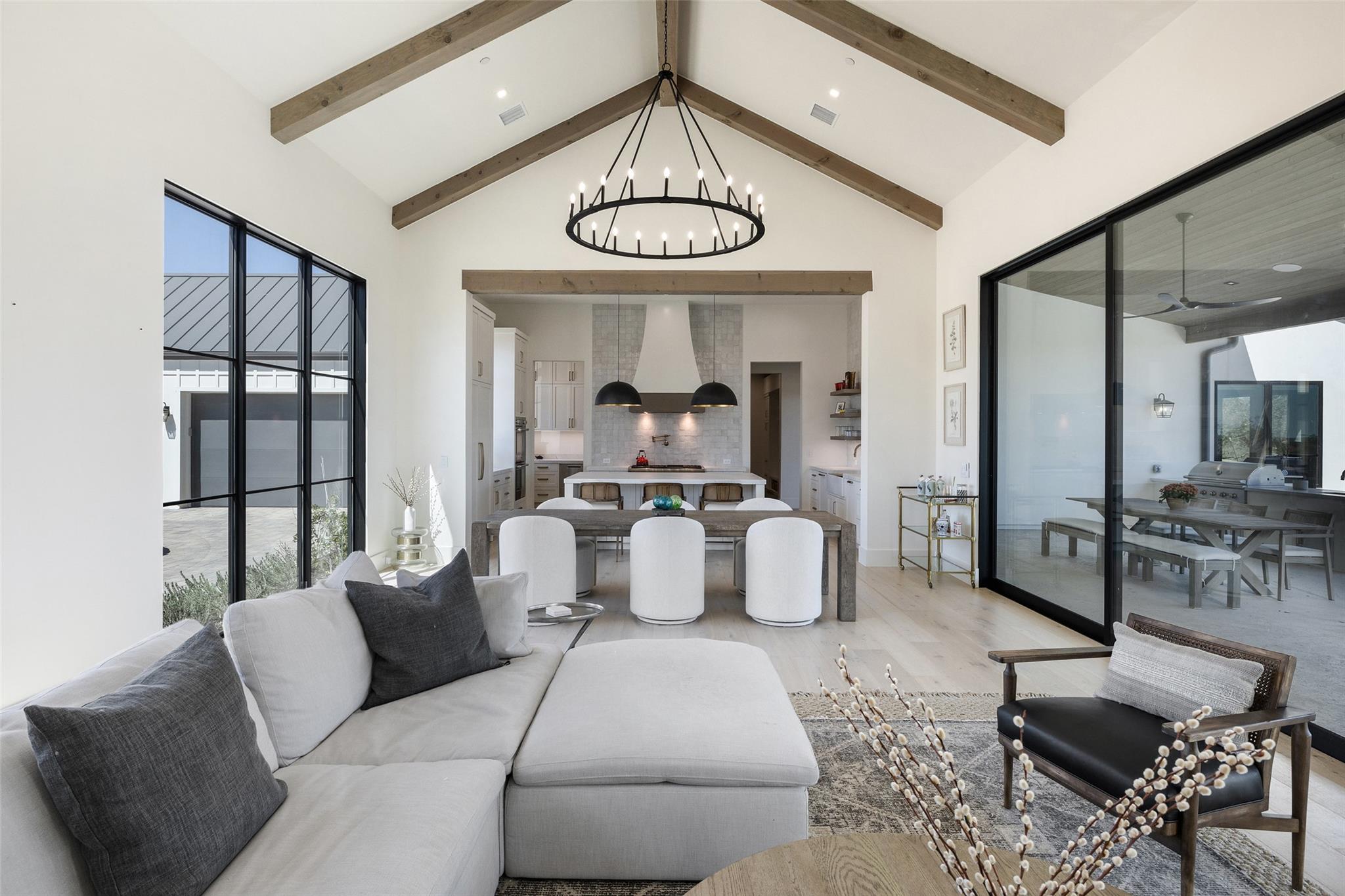 5805 Twin Peaks Trce, Austin, TX 78738