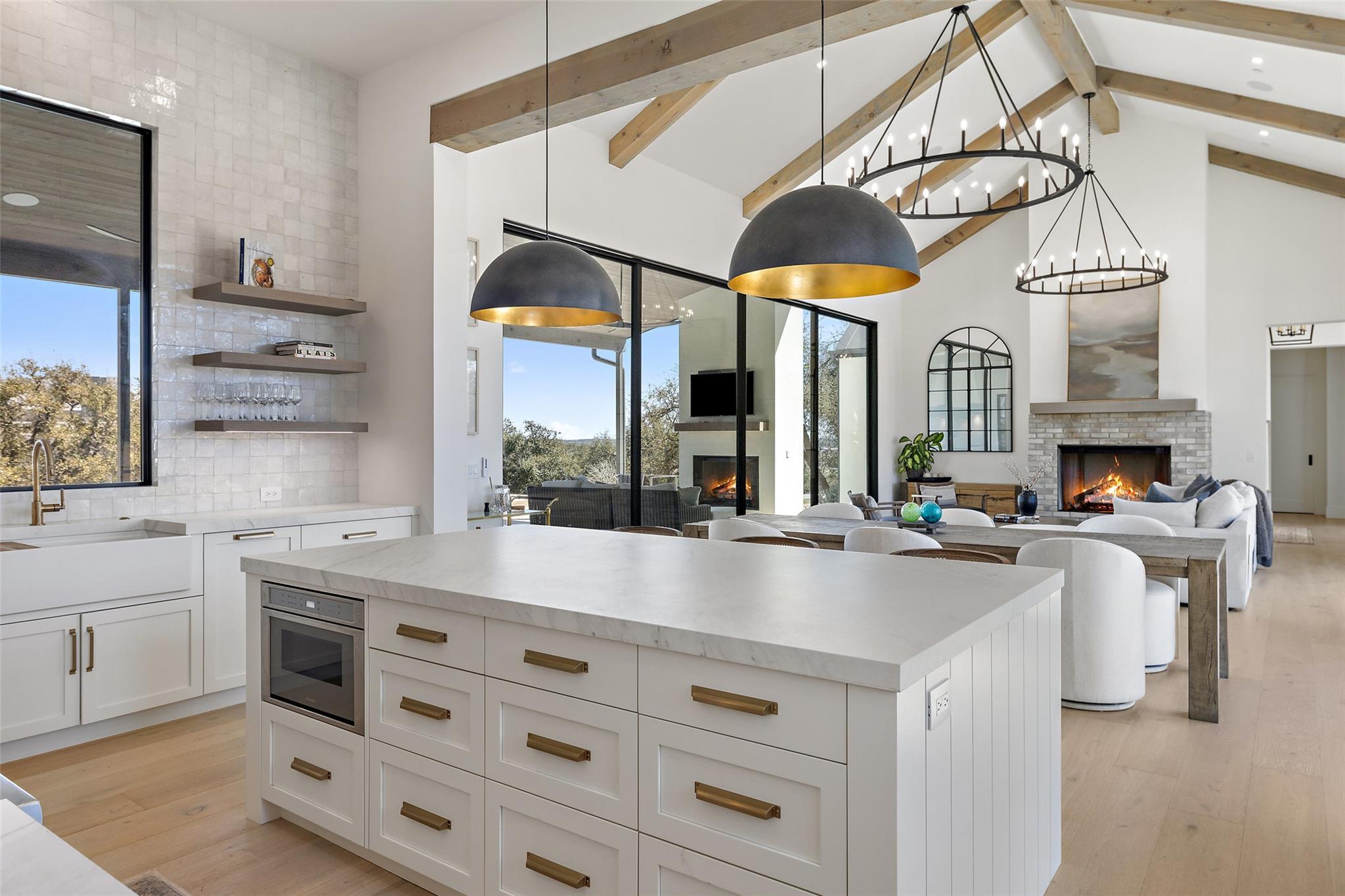 5805 Twin Peaks Trce, Austin, TX 78738