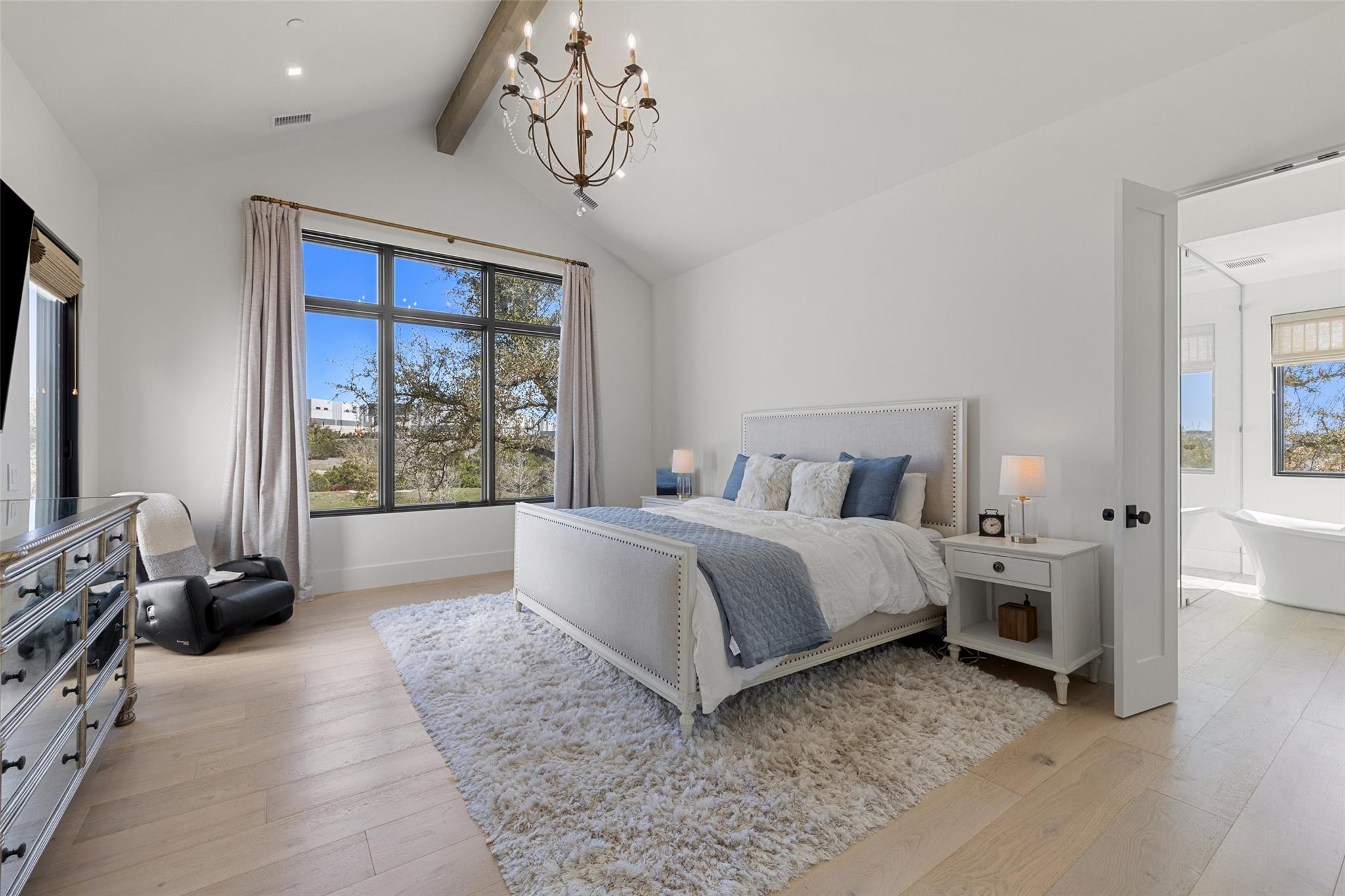 5805 Twin Peaks Trce, Austin, TX 78738