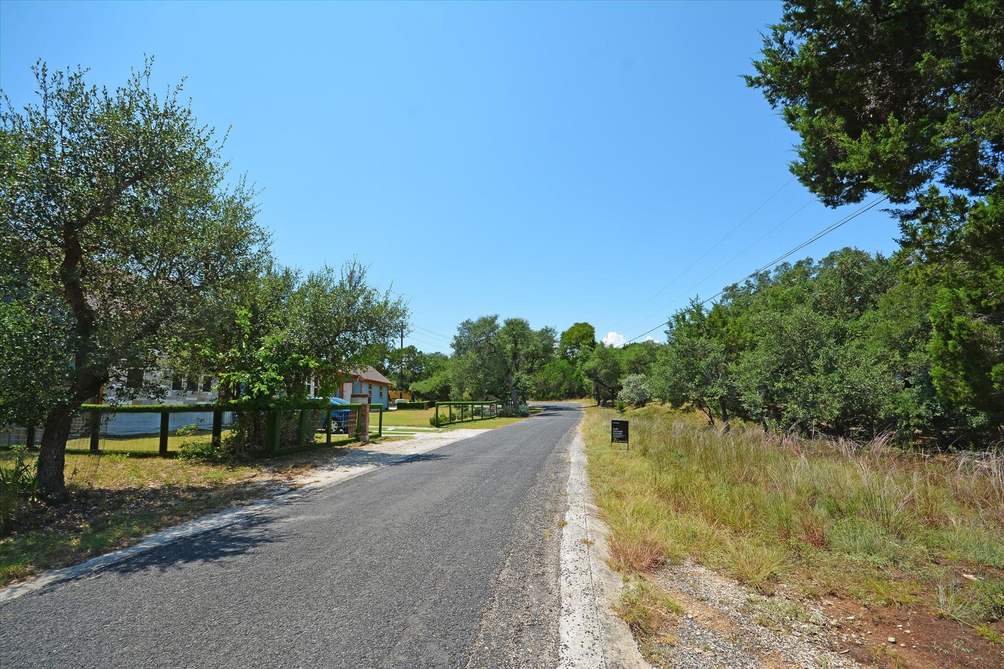 16 W EL CAMINO REAL Dr, Wimberley, TX 78676