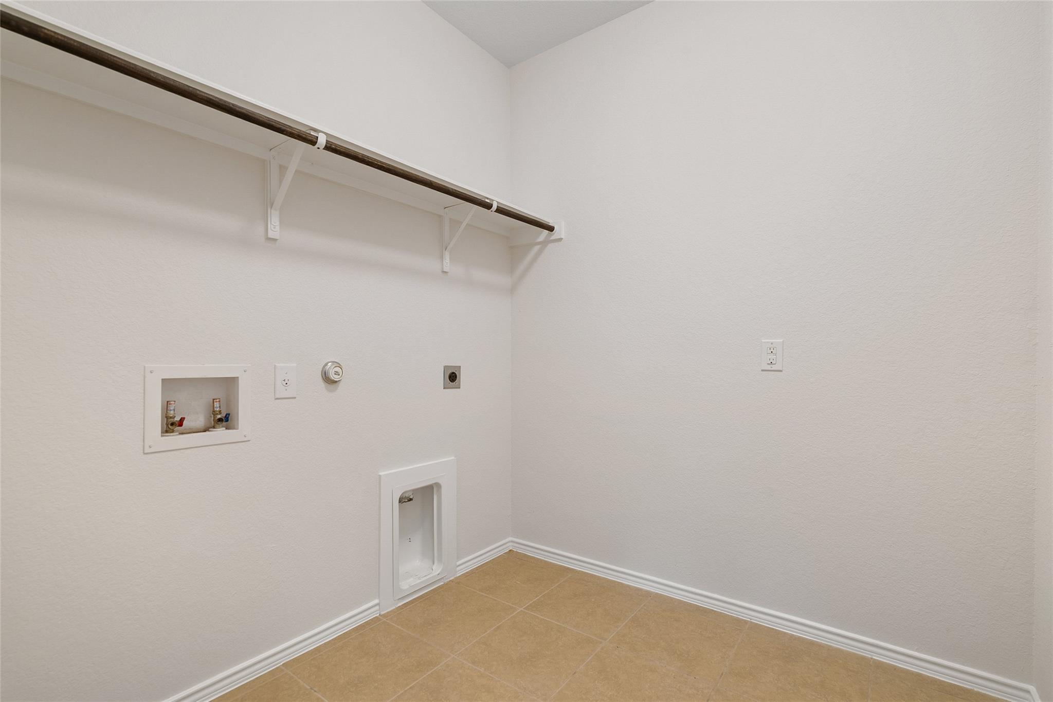 433 Druse Ln, Jarrell, TX 76537