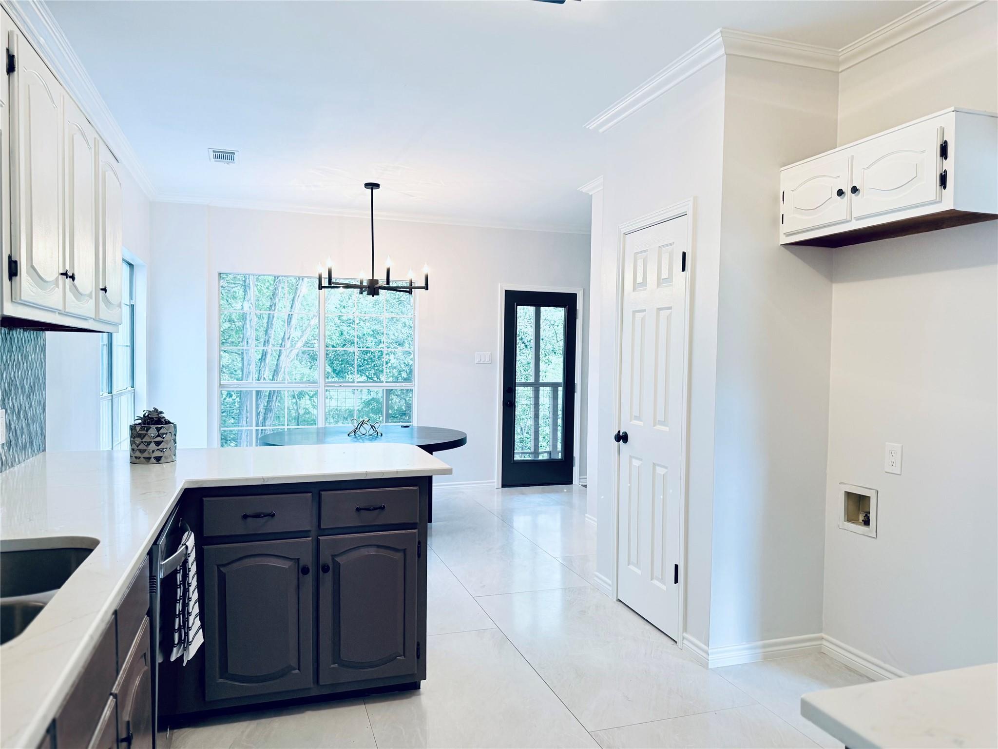1903 Canyon Edge Dr, Austin, TX 78733