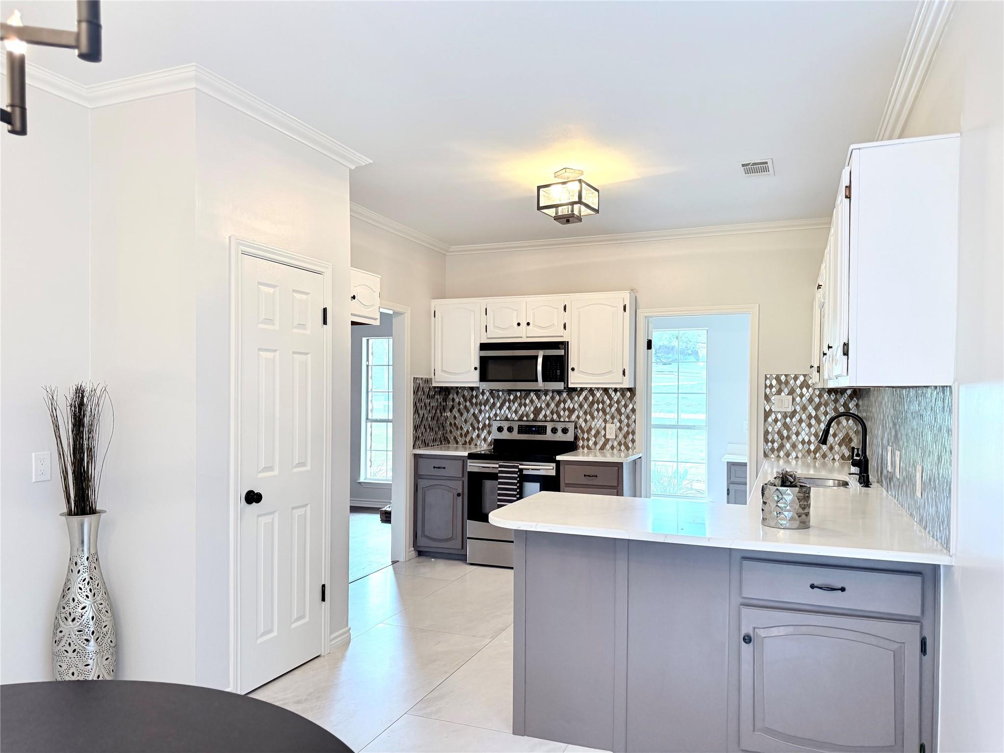 1903 Canyon Edge Dr, Austin, TX 78733
