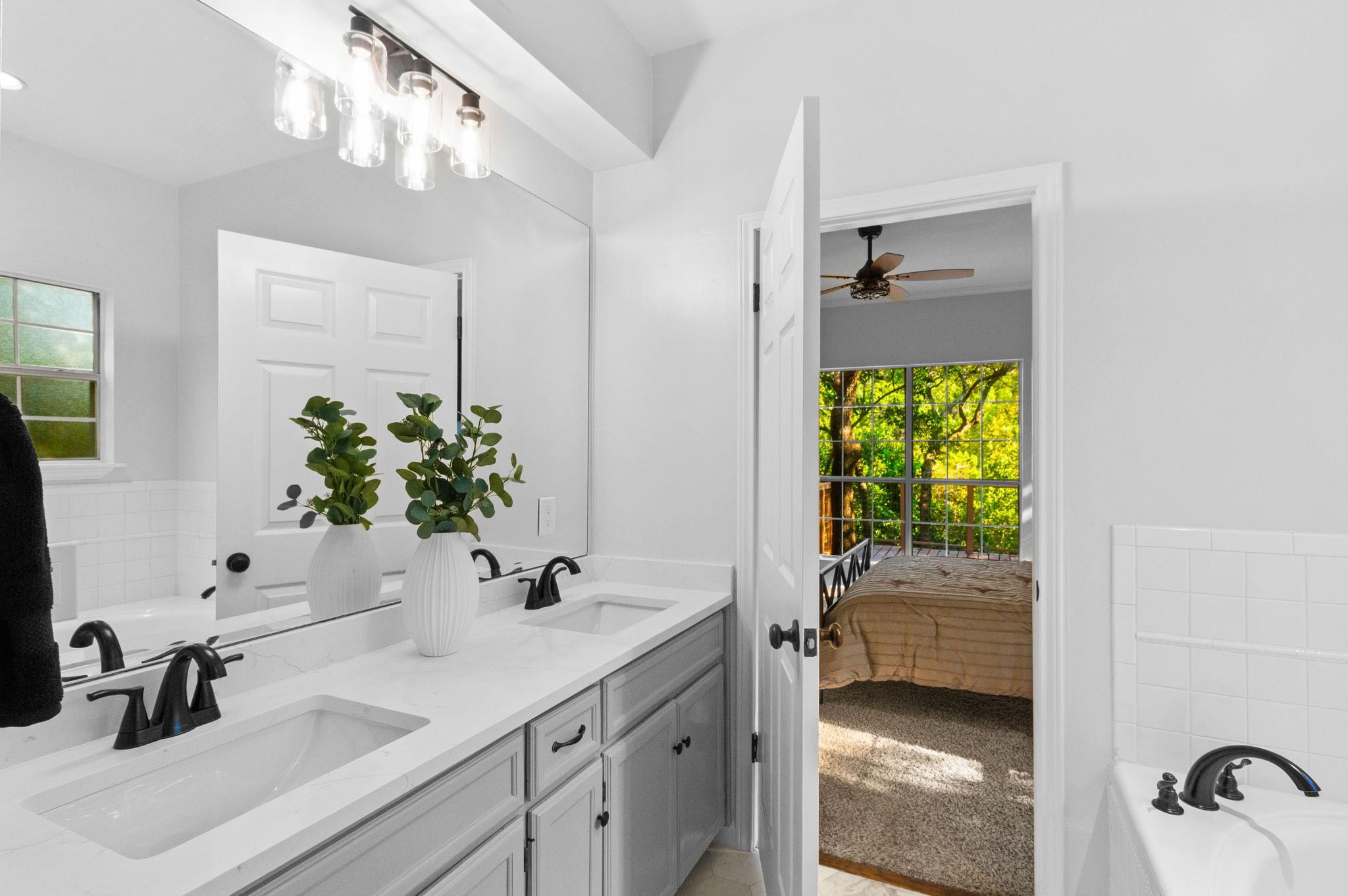 1903 Canyon Edge Dr, Austin, TX 78733