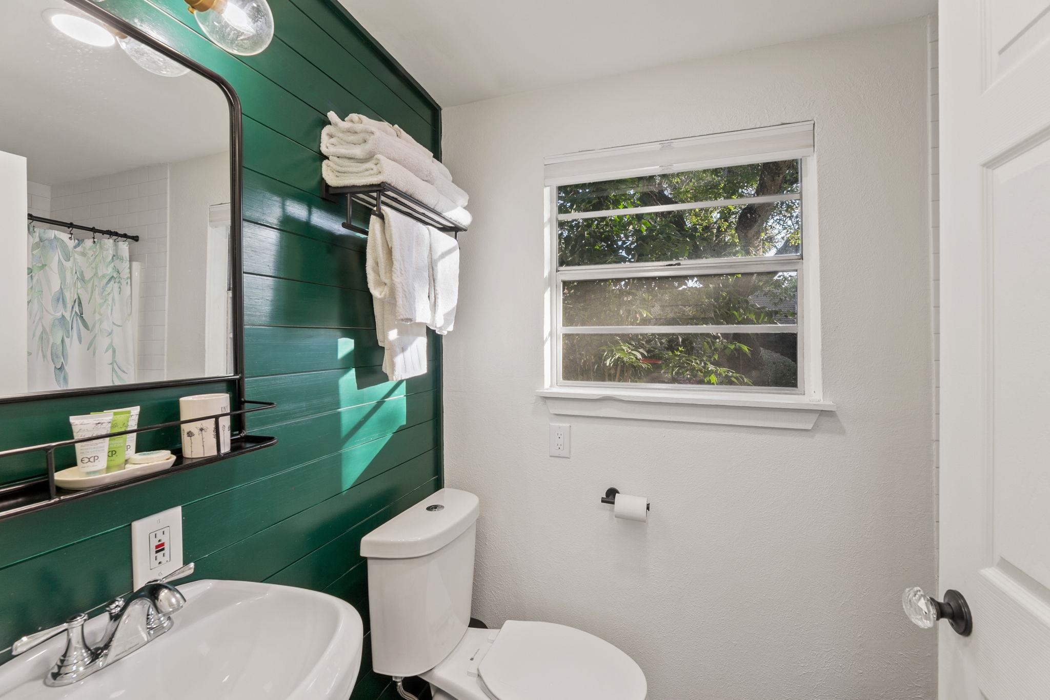 1180 Purple Sage, Canyon Lake, TX 78133