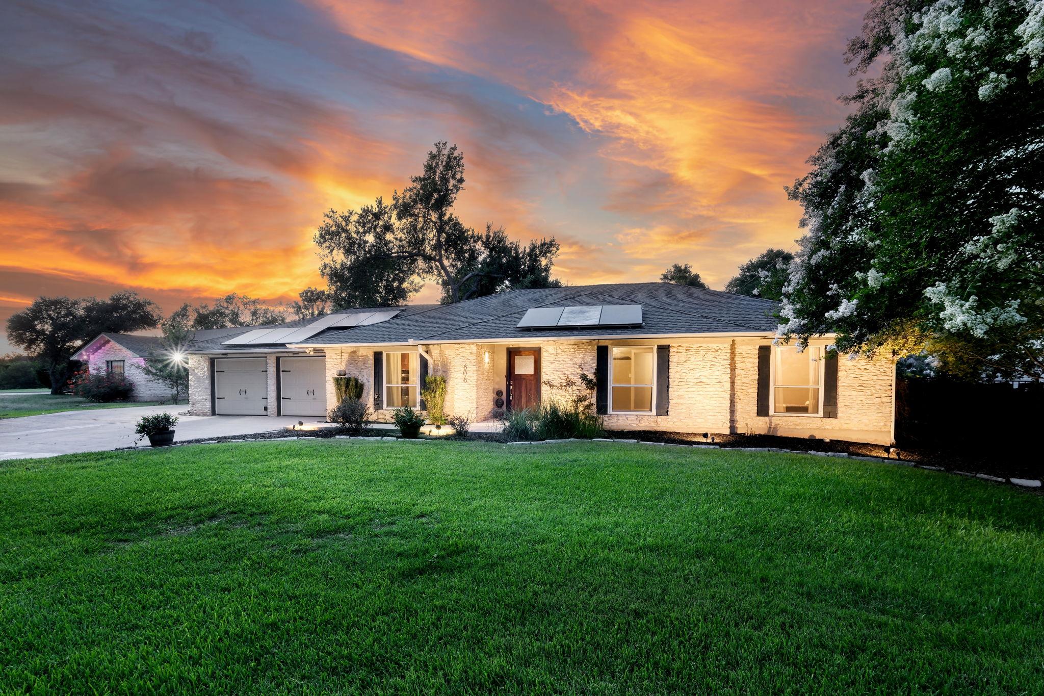 606 S Lake Creek Dr, Round Rock, TX 78681