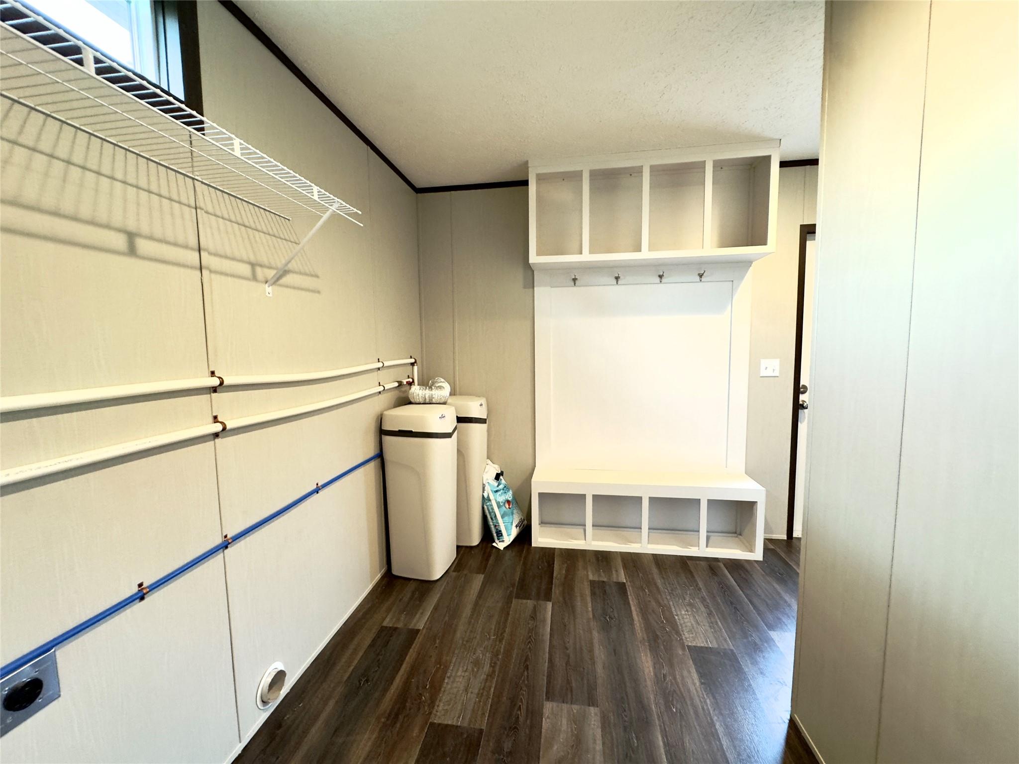 268 Flaming Oak Dr, Bastrop, TX 78602