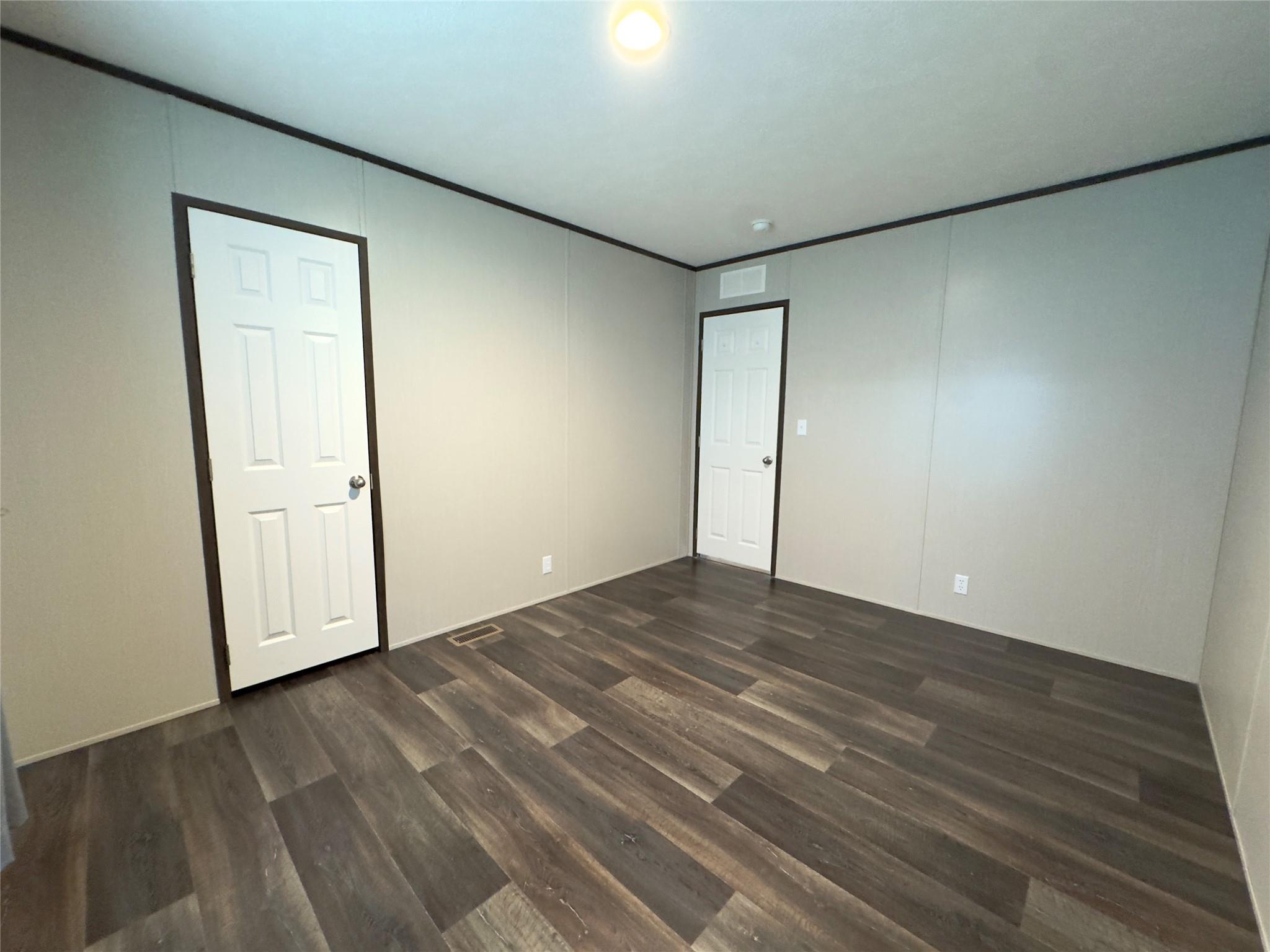 268 Flaming Oak Dr, Bastrop, TX 78602