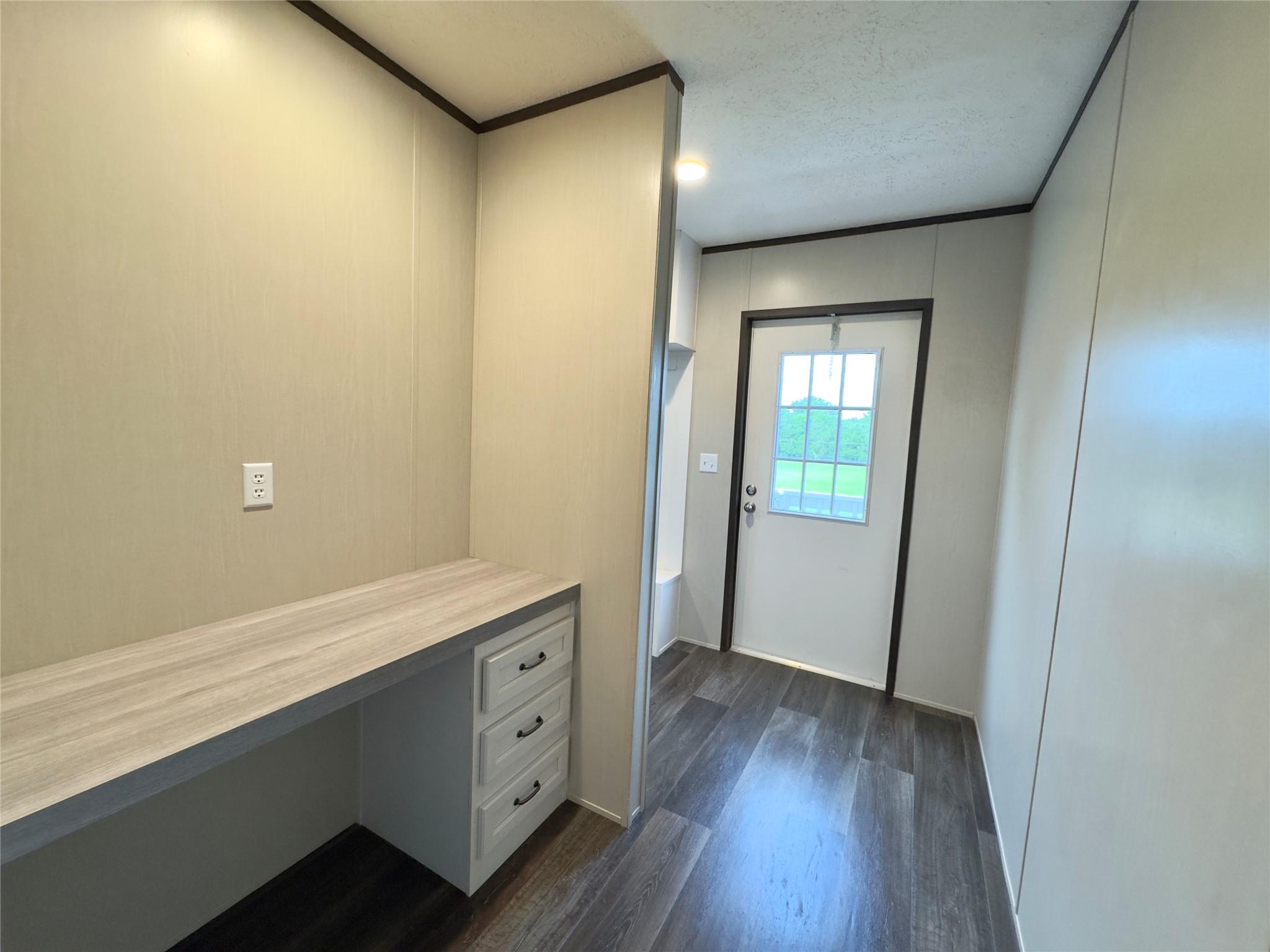 268 Flaming Oak Dr, Bastrop, TX 78602