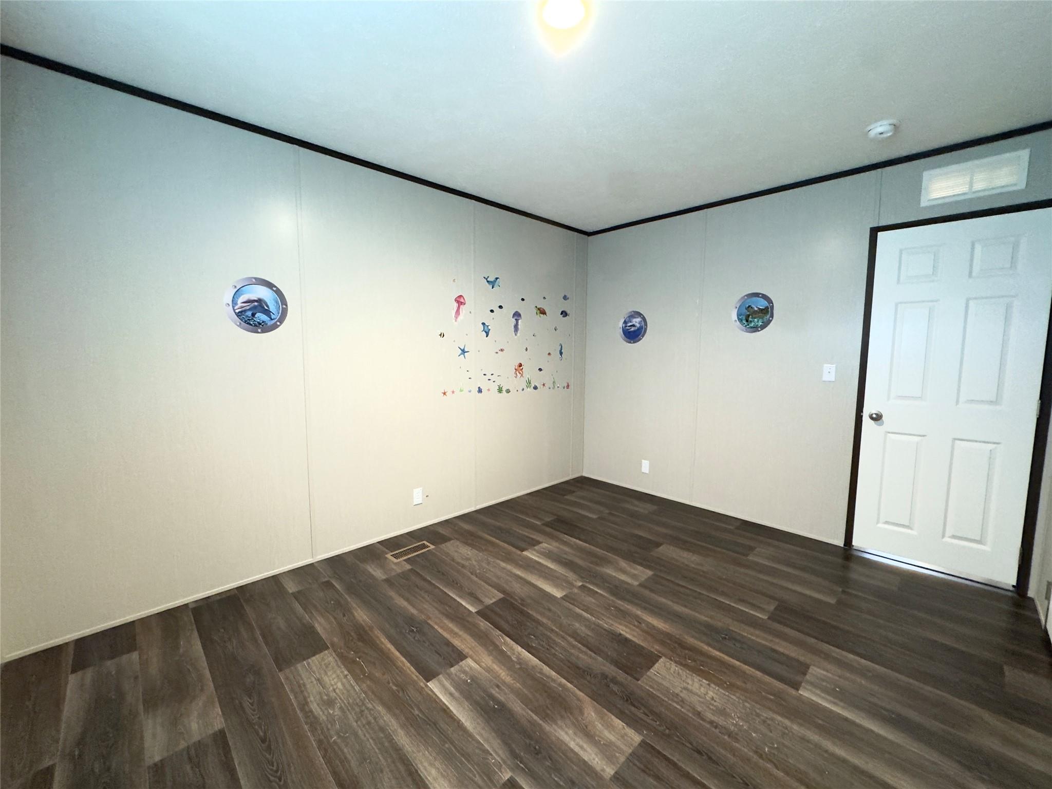 268 Flaming Oak Dr, Bastrop, TX 78602