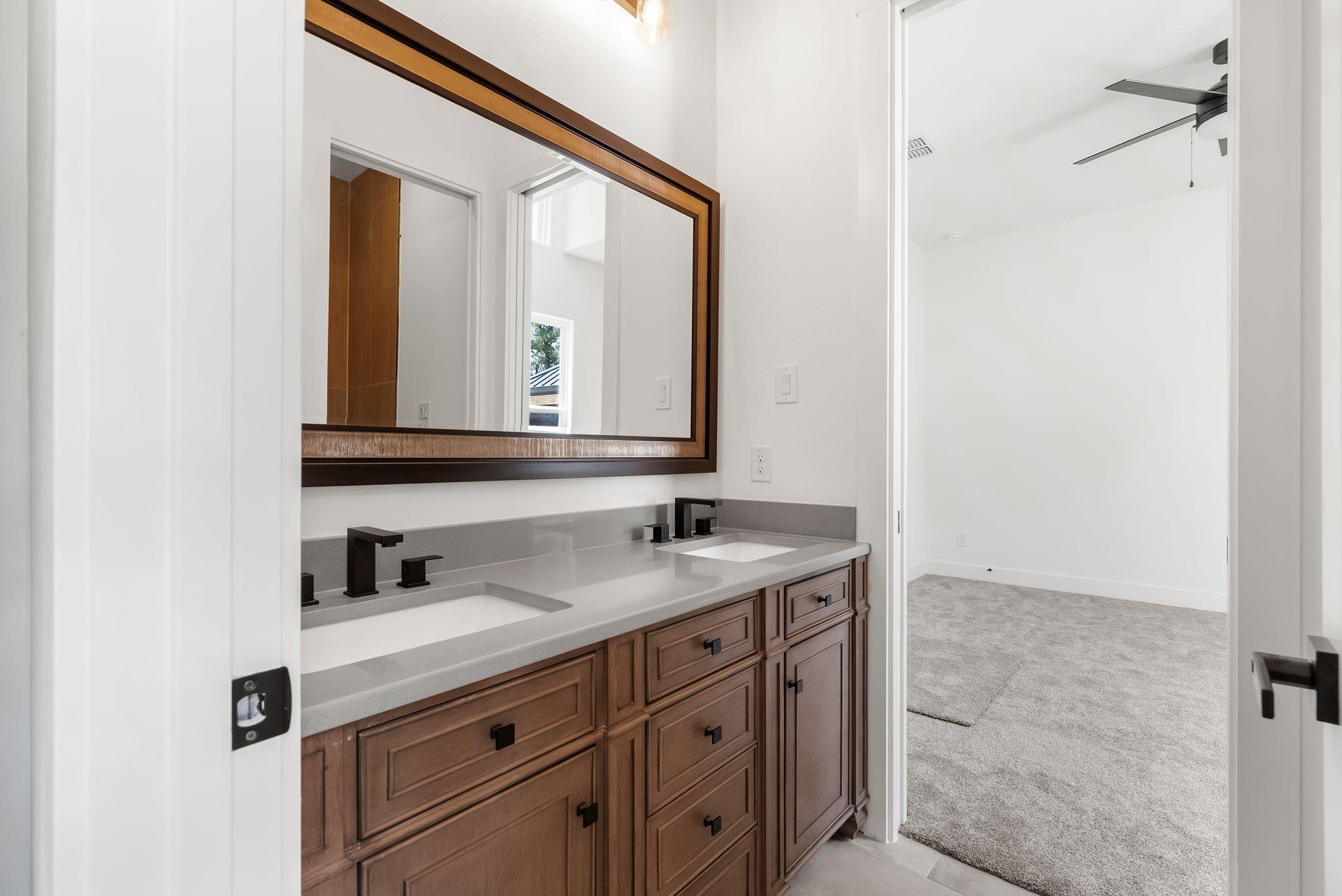 501 Vale Pond Spur, Georgetown, TX 78633
