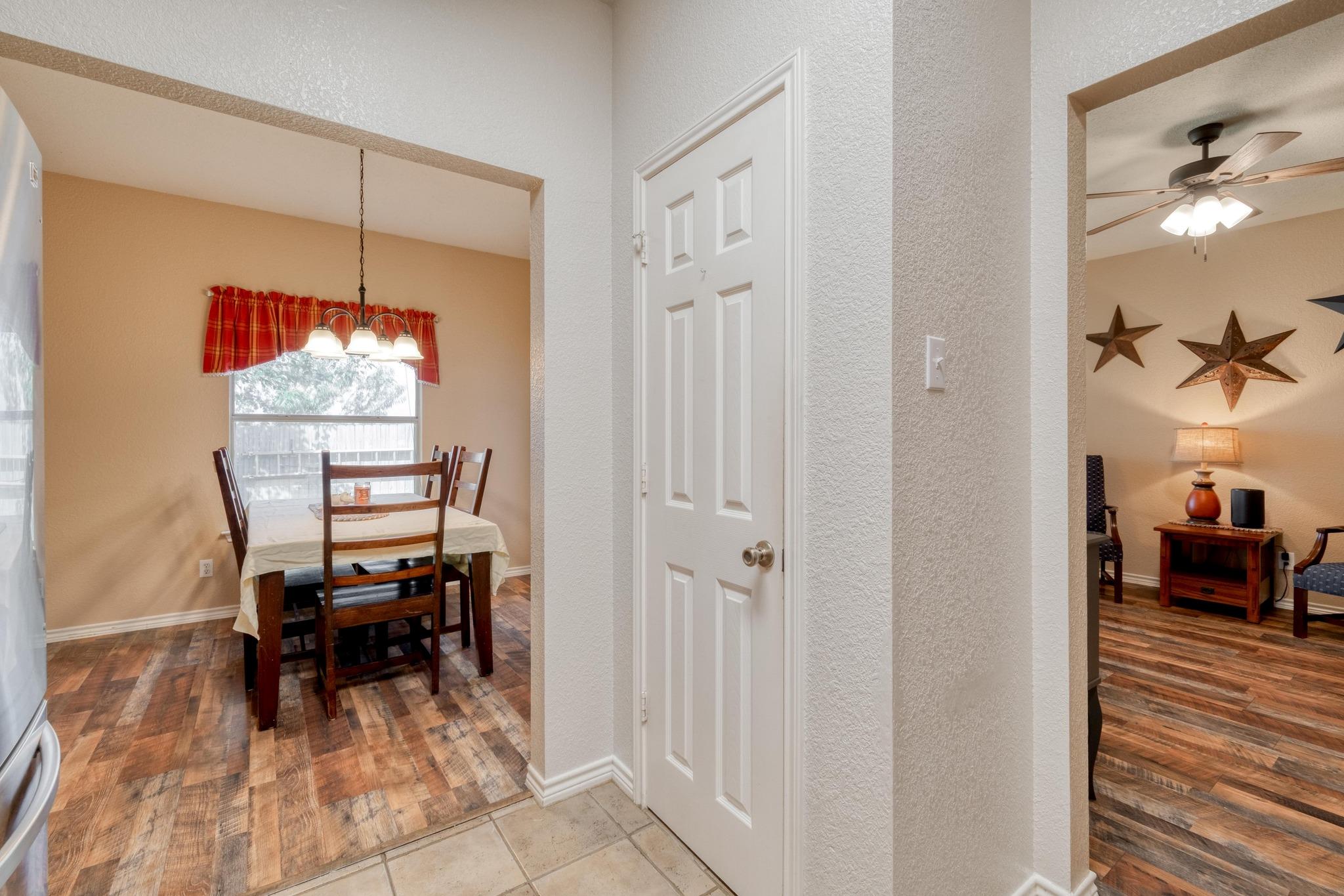 304 Lydia Ln, Thrall, TX 76578