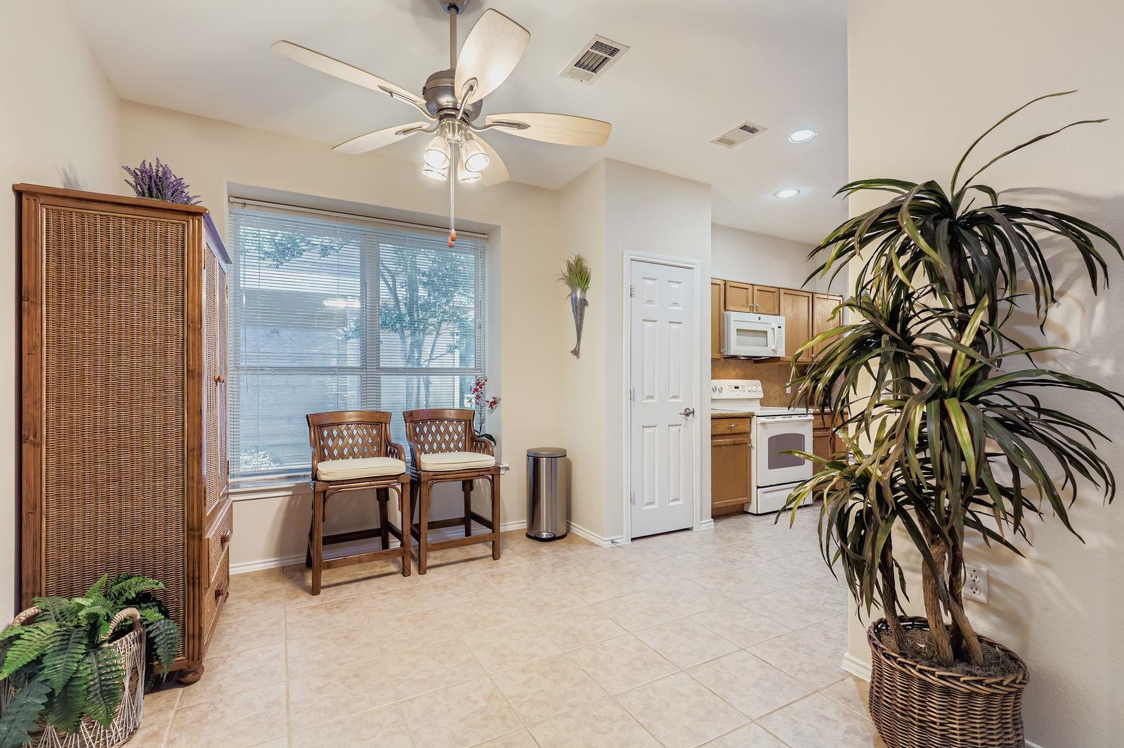 117 Essex Ln, Georgetown, TX 78633