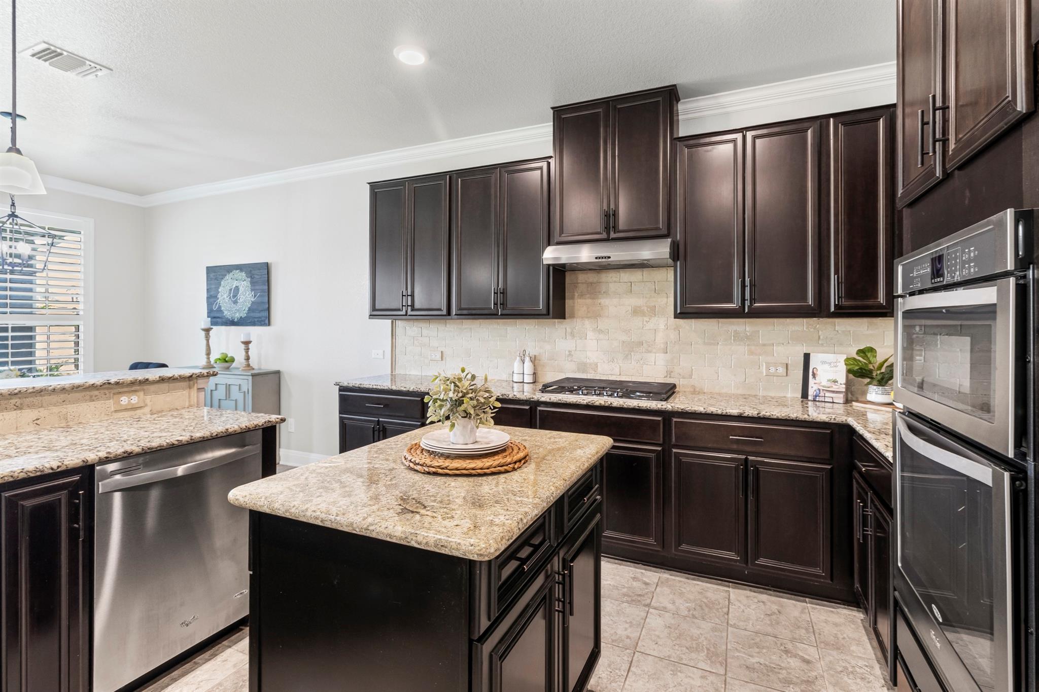 1637 Bovina Dr, Leander, TX 78641