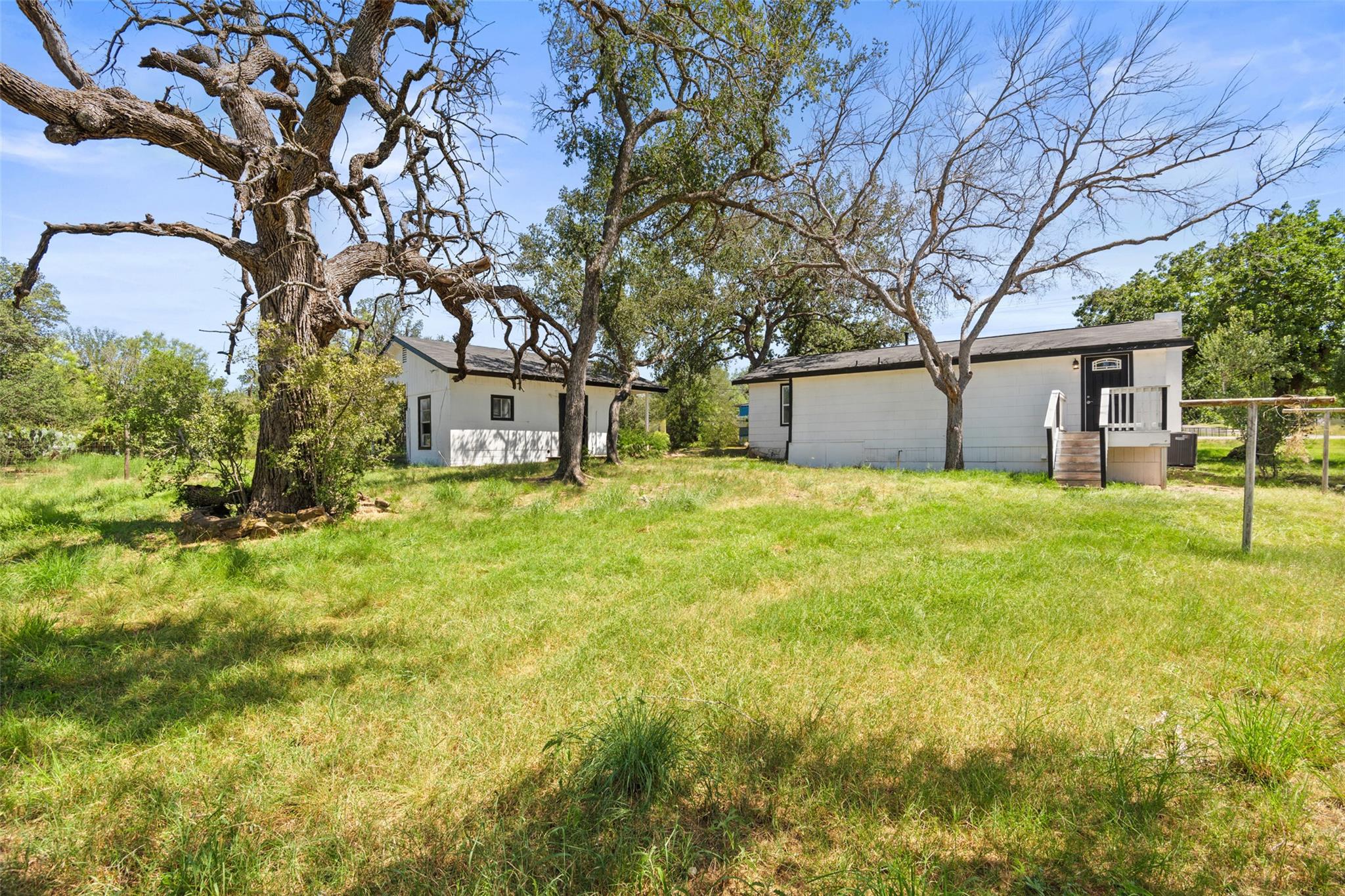 210 Highcrest Dr, Granite Shoals, TX 78654