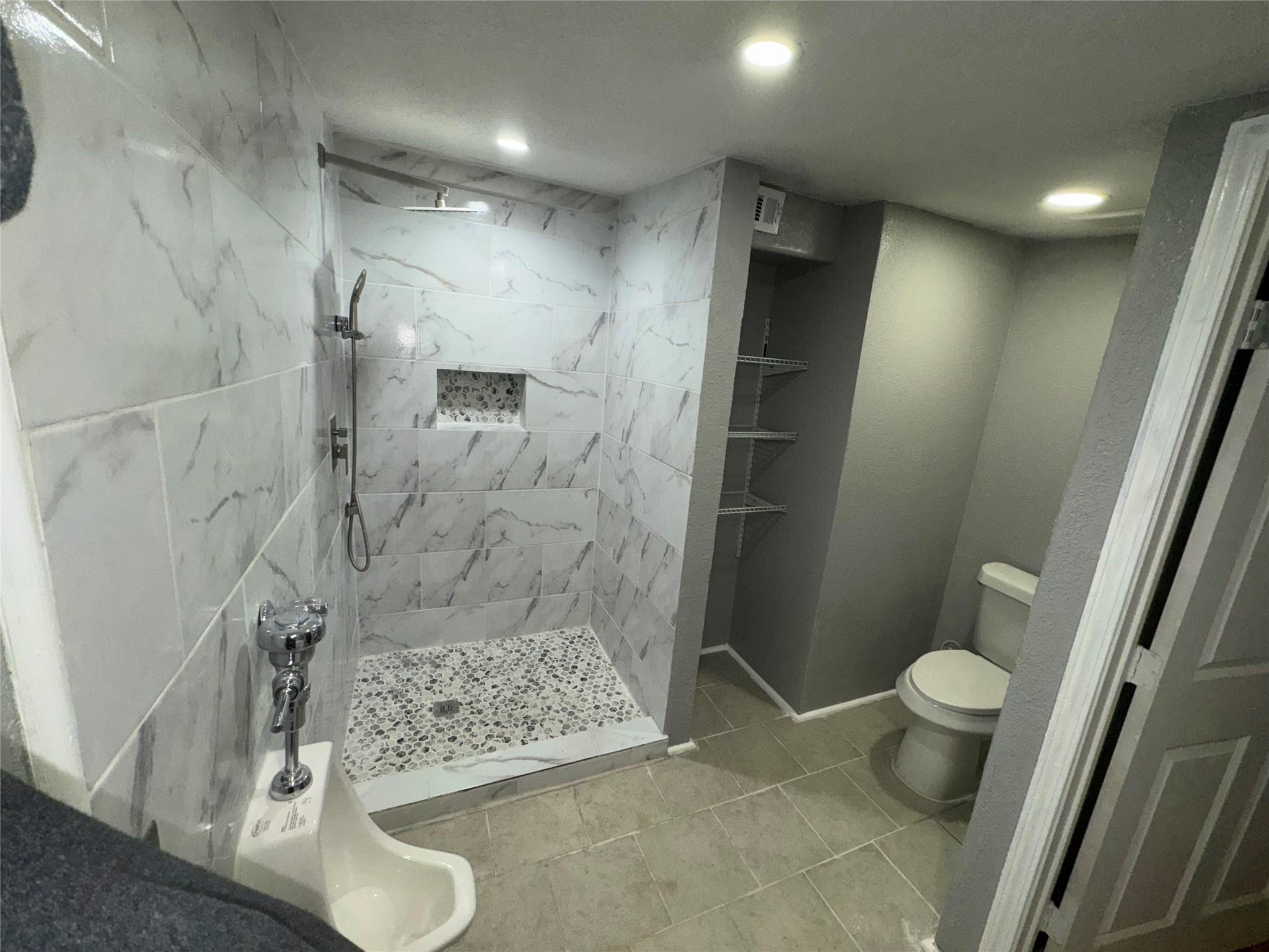 210 Highcrest Dr, Granite Shoals, TX 78654