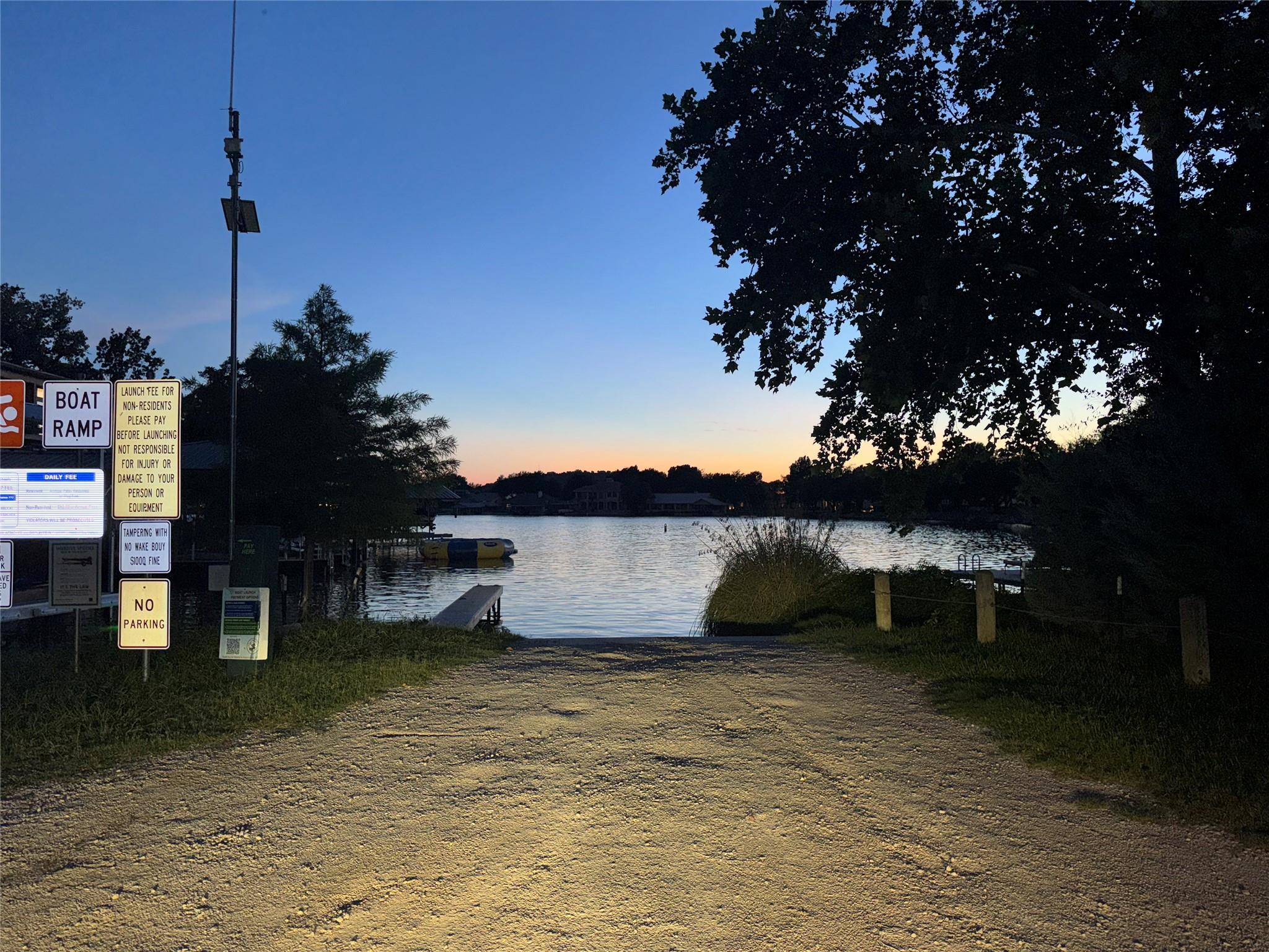 210 Highcrest Dr, Granite Shoals, TX 78654