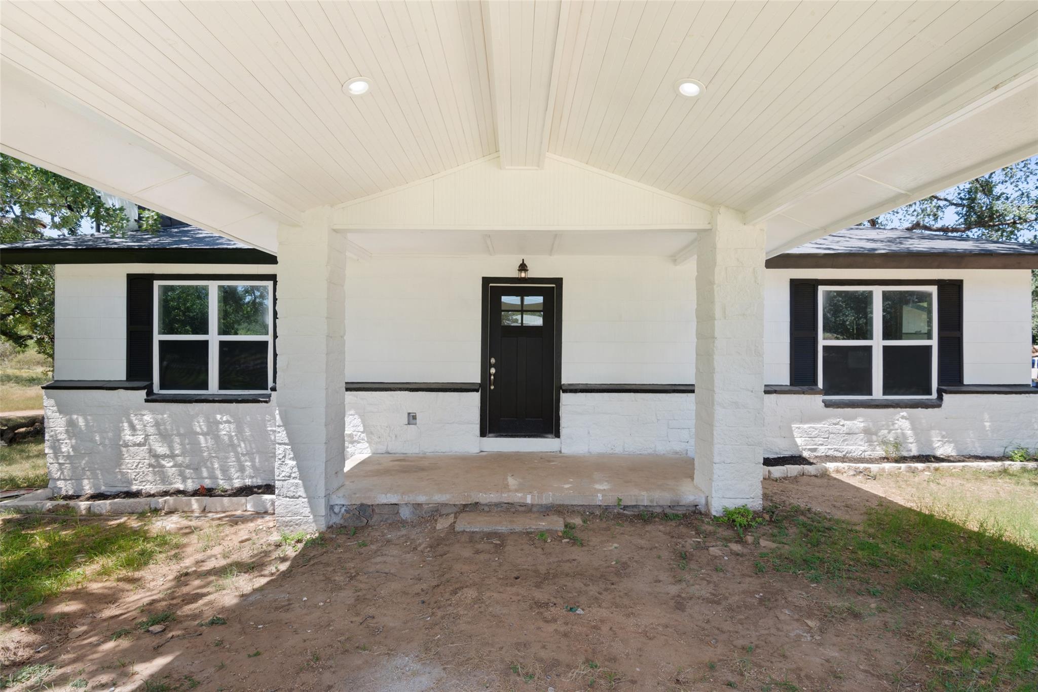 210 Highcrest Dr, Granite Shoals, TX 78654