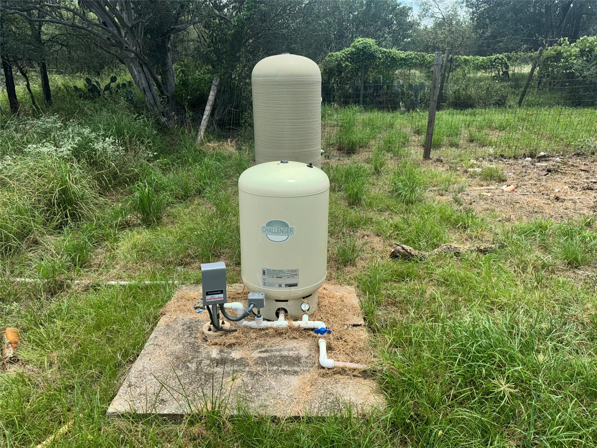 210 Highcrest Dr, Granite Shoals, TX 78654