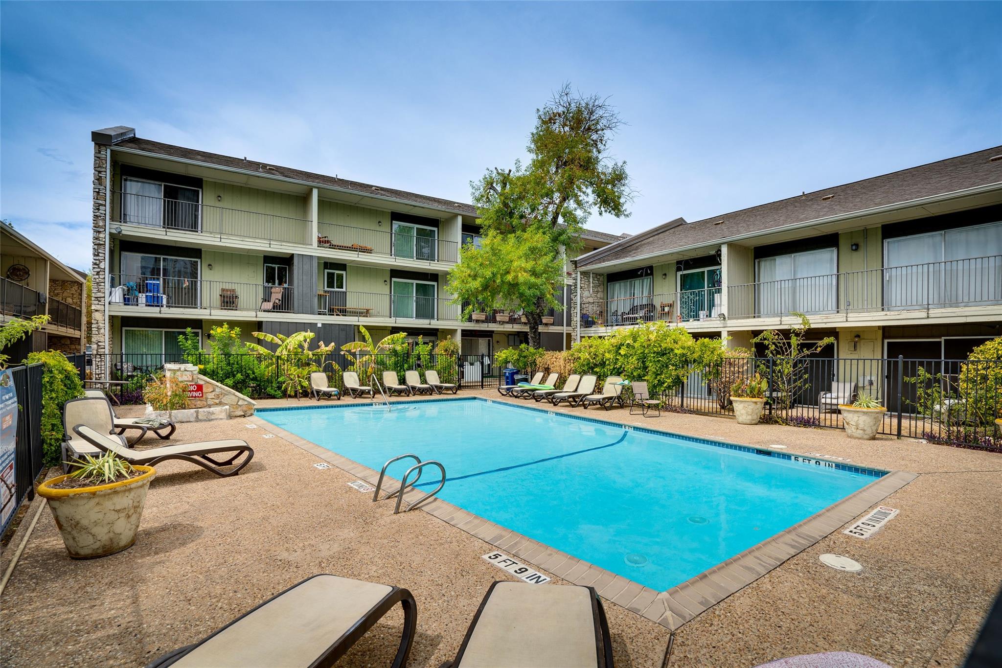 500 E Riverside Dr # 155, Austin, TX 78704