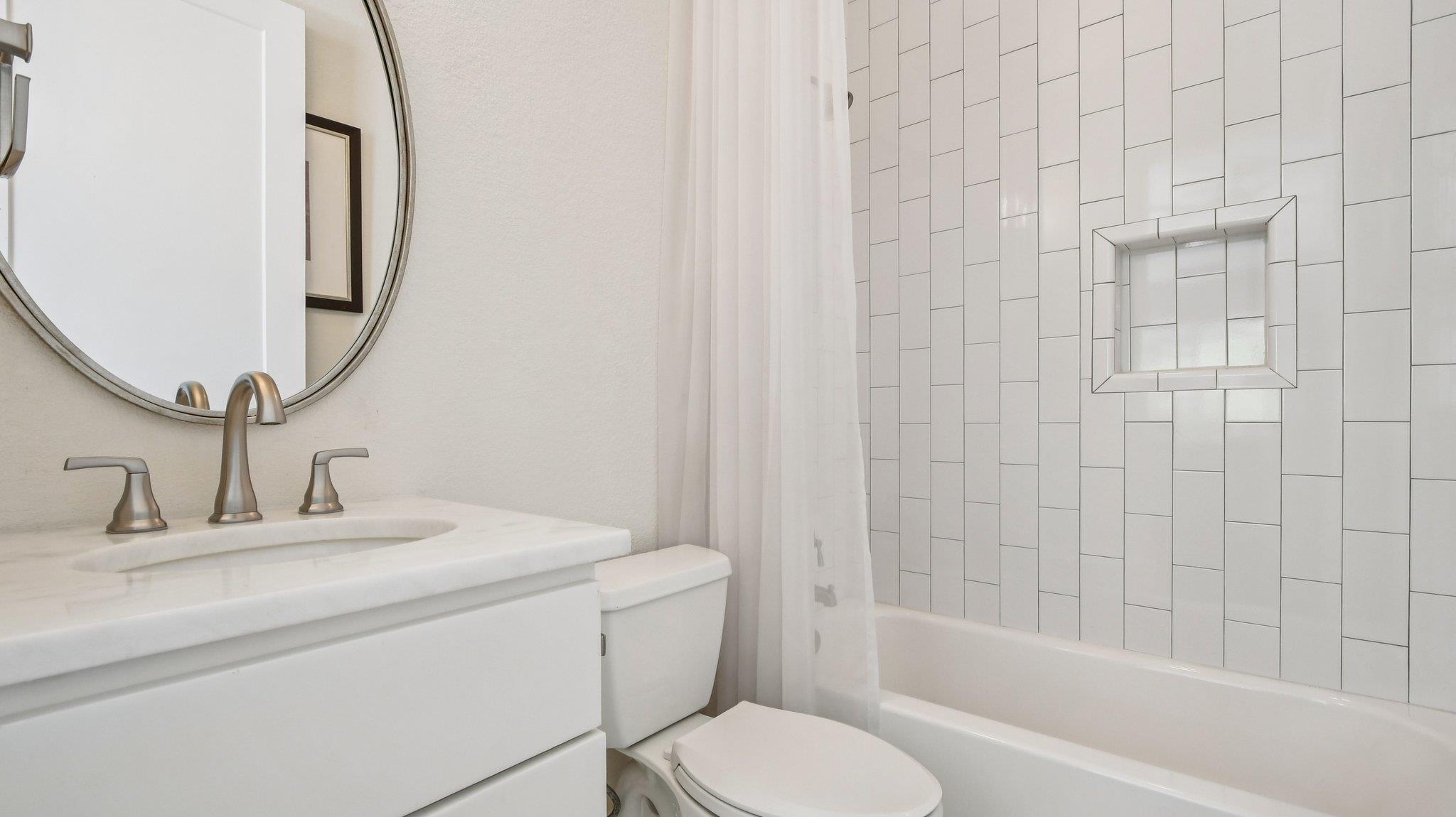 2211 New York Ave # A, Austin, TX 78702