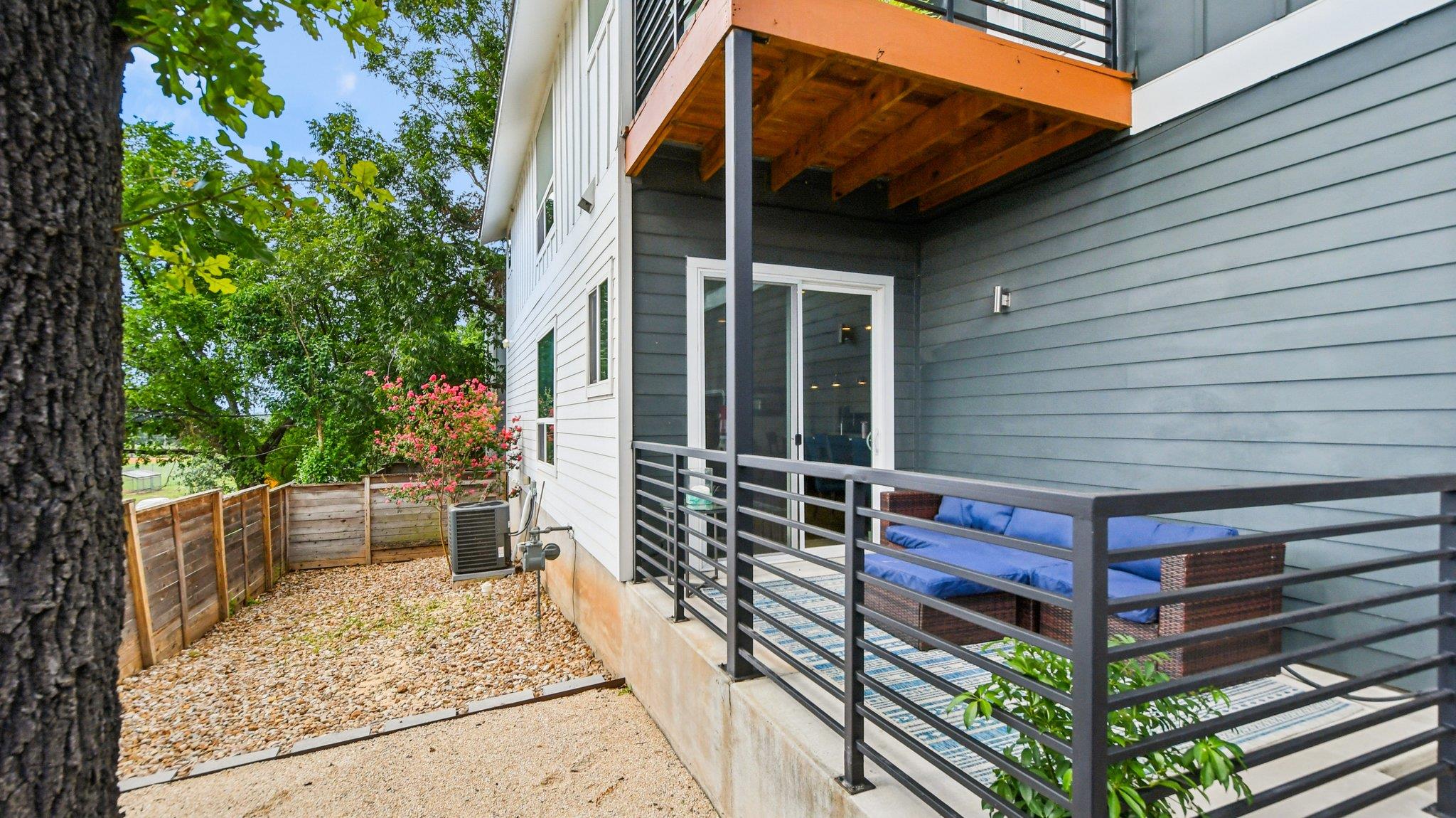 2211 New York Ave # A, Austin, TX 78702