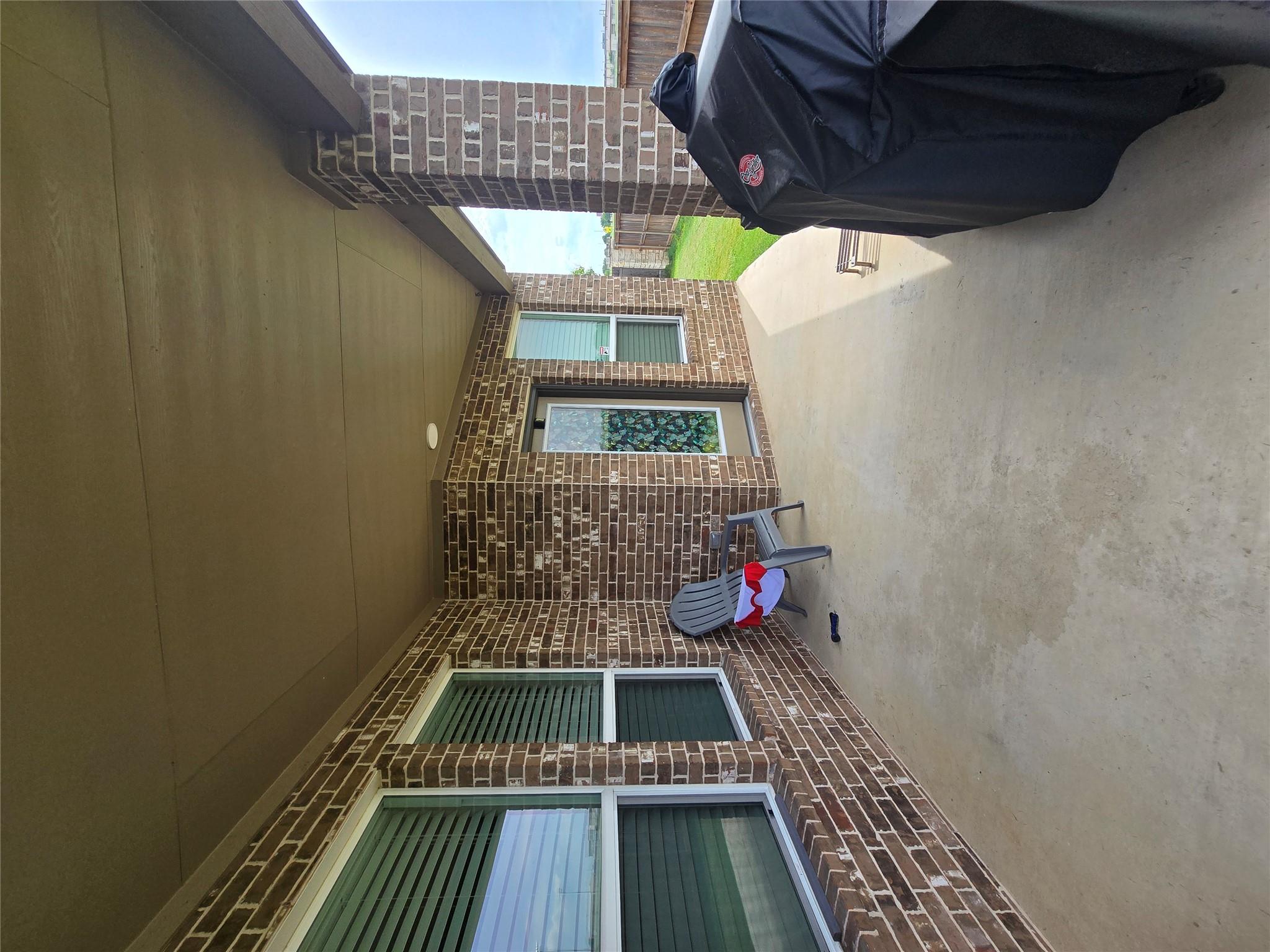 1513 Foxglove Dr, Lockhart, TX 78644